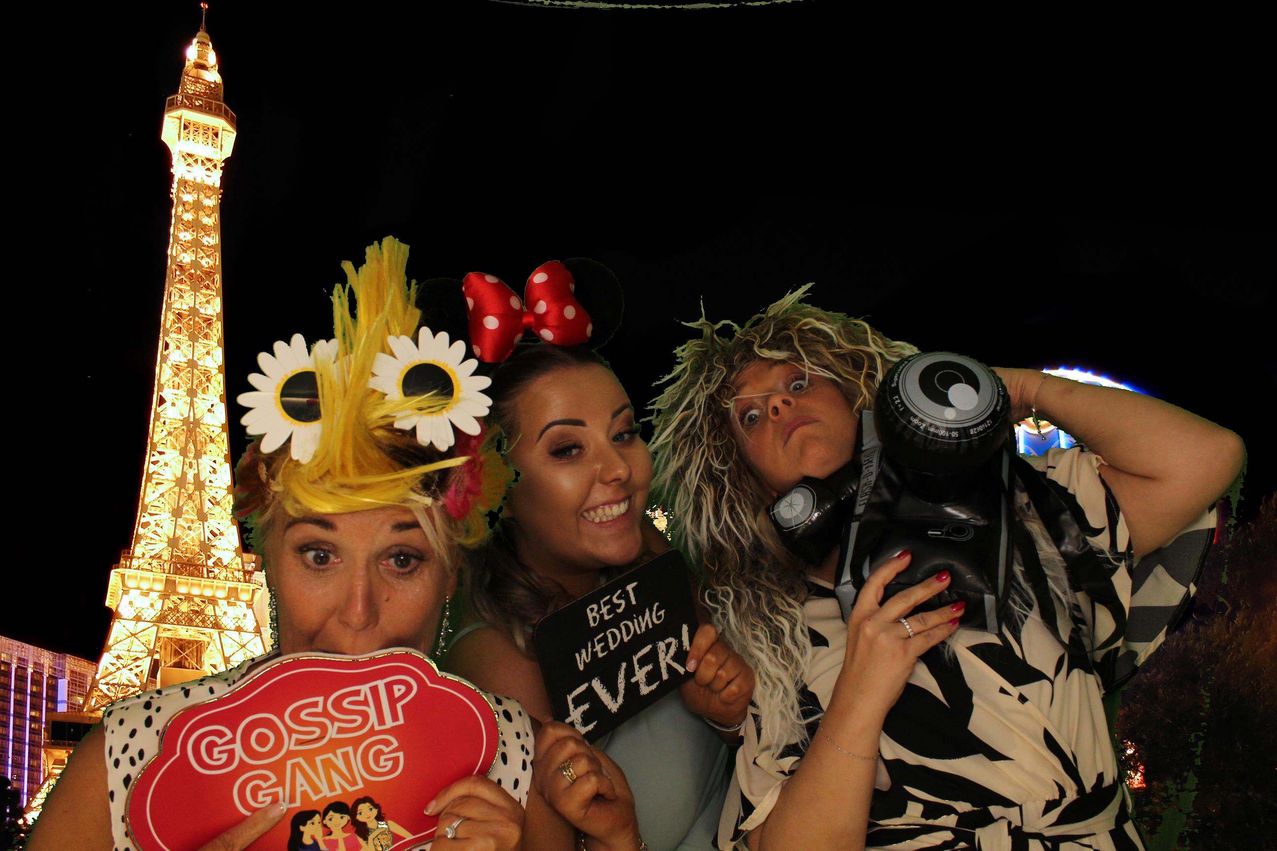 Sarah & James Wedding | View more photos from the event at gallery.omegaphotobooths.co.uk/u/Omega-Photobooths/Sarah-James-Wedding