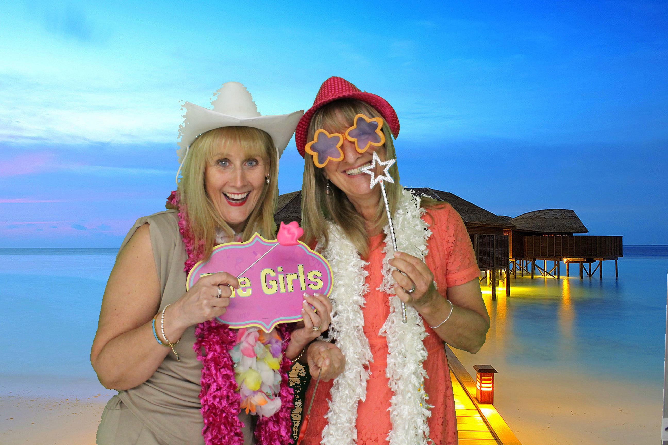 Tom & Natalie's Wedding | View more photos from the event at gallery.omegaphotobooths.co.uk/u/Omega-Photobooths/Tom-Natalies-Wedding