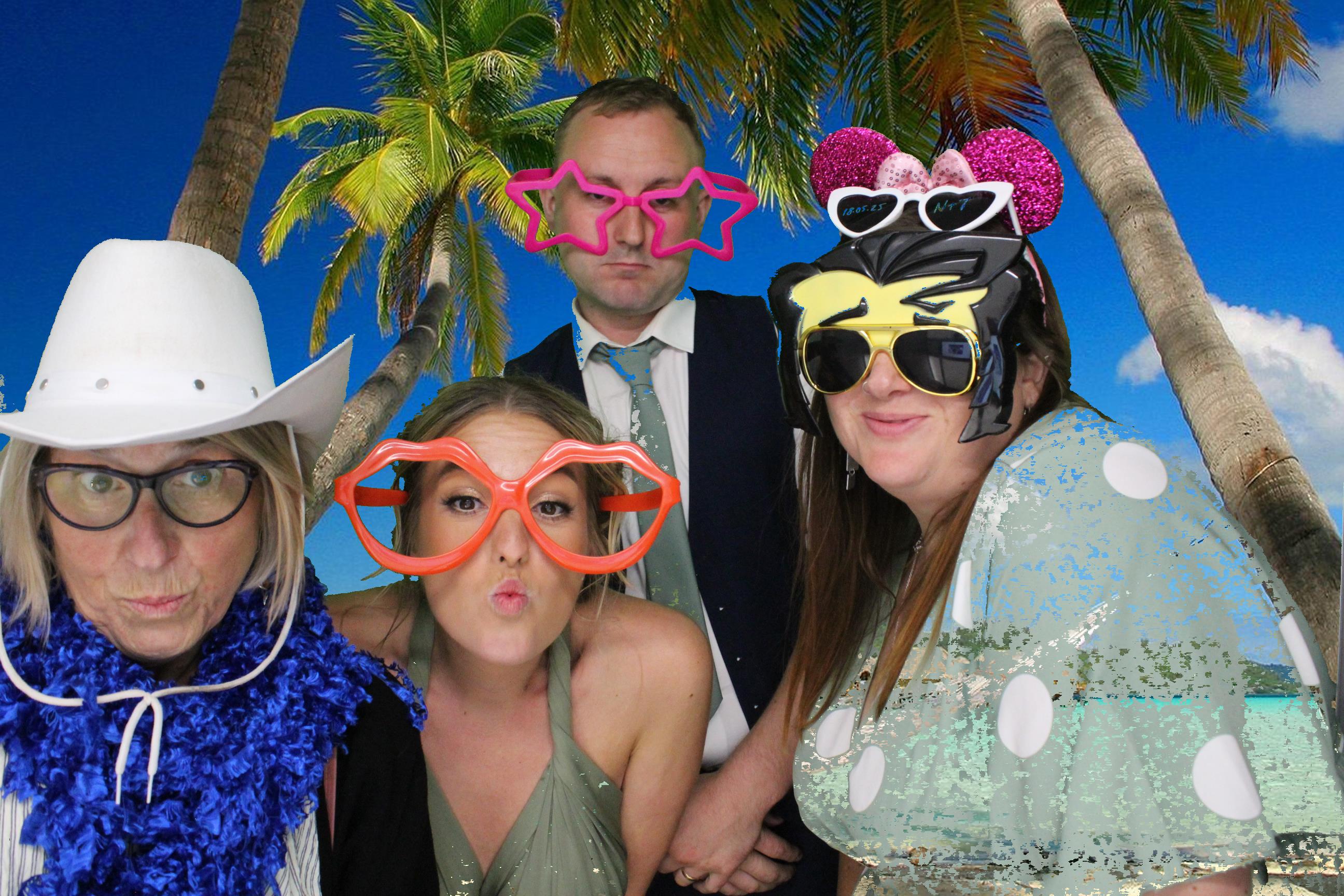 Tom & Natalie's Wedding | View more photos from the event at gallery.omegaphotobooths.co.uk/u/Omega-Photobooths/Tom-Natalies-Wedding