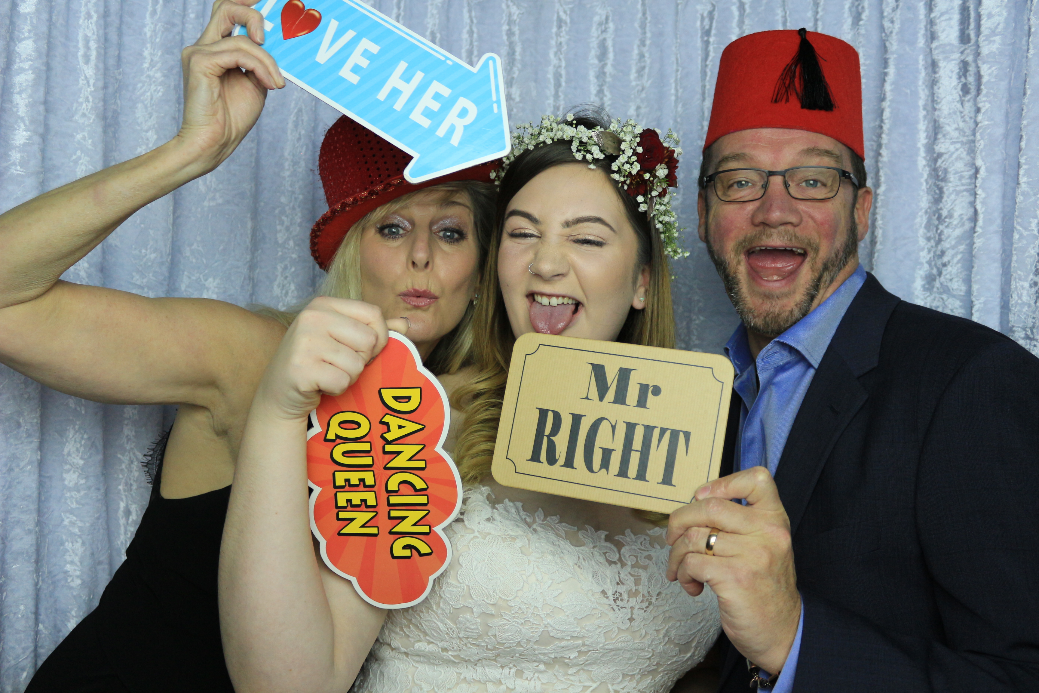 Grant & Emma's Wedding - Images | View more photos from the event at gallery.partydelightsphotobooth.co.uk/u/PartyDelightsPhotoBooth/Grant-Emmas-Wedding-Images