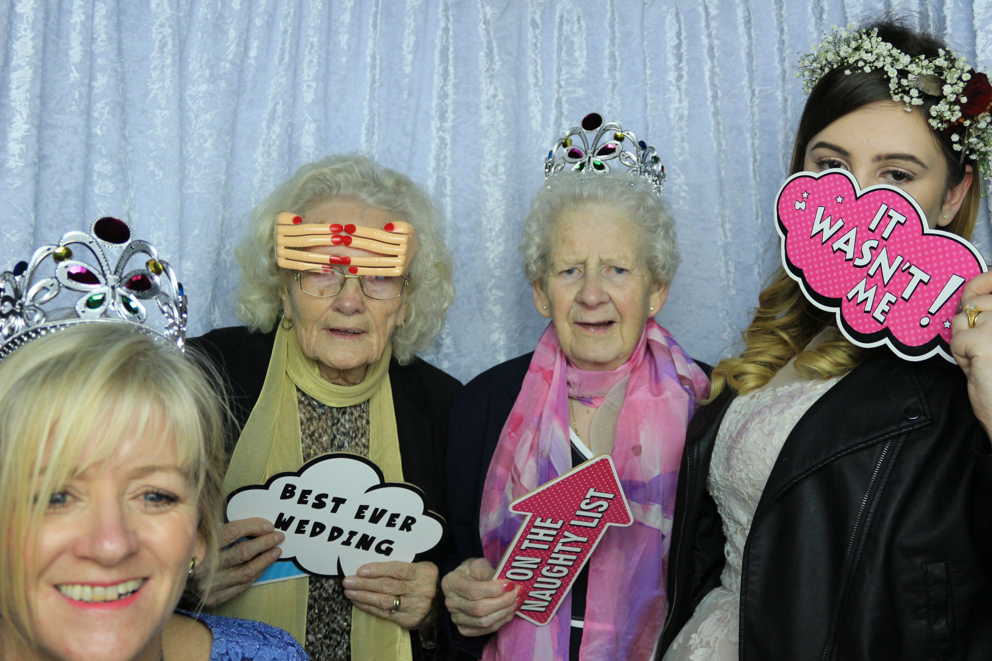 Grant & Emma's Wedding - Images | View more photos from the event at gallery.partydelightsphotobooth.co.uk/u/PartyDelightsPhotoBooth/Grant-Emmas-Wedding-Images