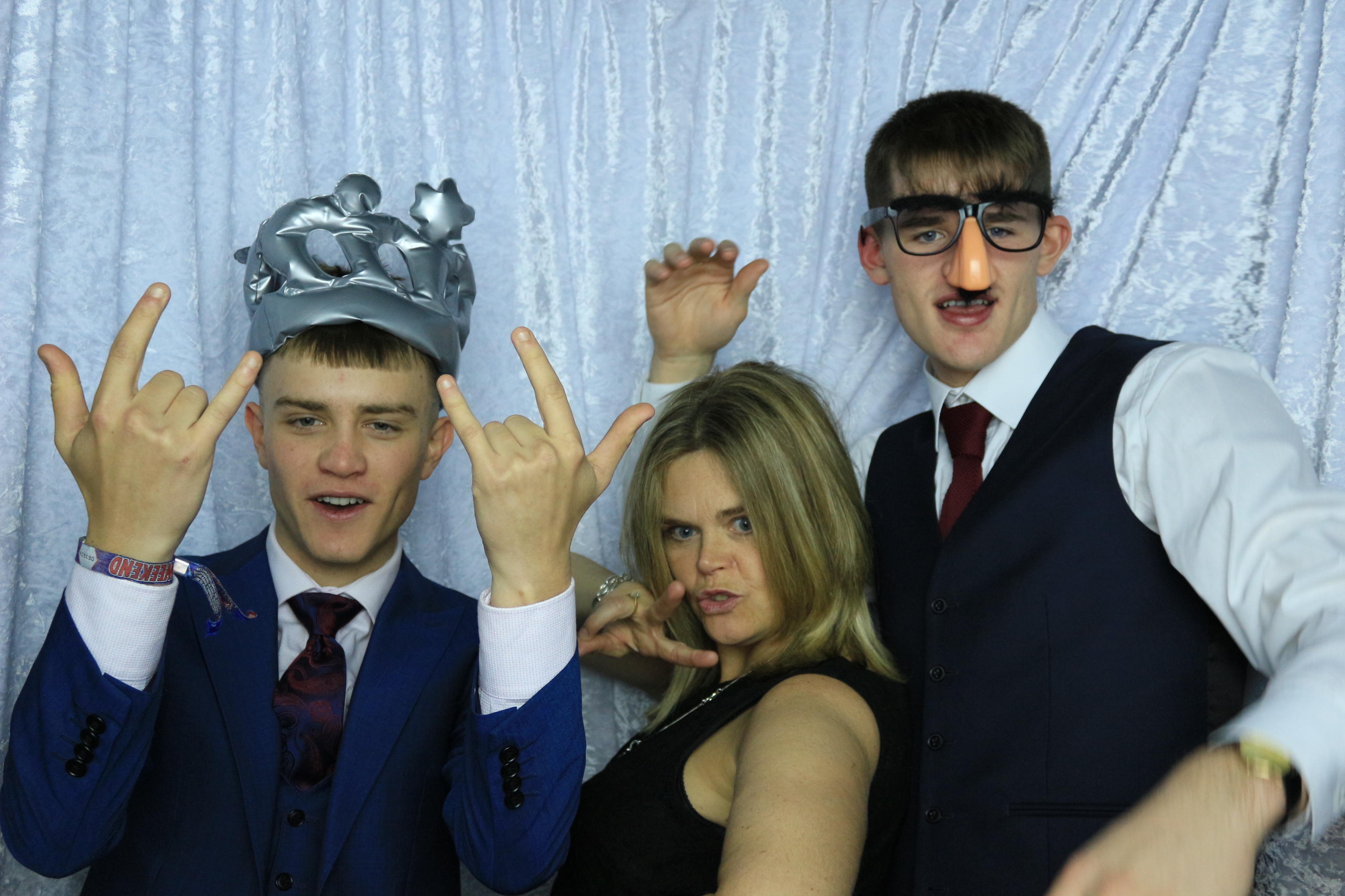 Grant & Emma's Wedding - Images | View more photos from the event at gallery.partydelightsphotobooth.co.uk/u/PartyDelightsPhotoBooth/Grant-Emmas-Wedding-Images