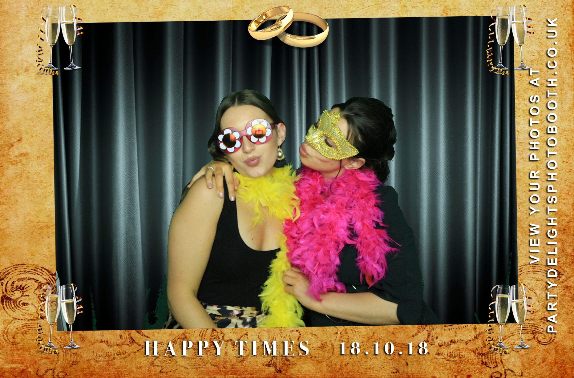 Phil & Jenny's Wedding - Prints | View more photos from the event at gallery.partydelightsphotobooth.co.uk/u/PartyDelightsPhotoBooth/Phil-Jennys-Wedding-Prints