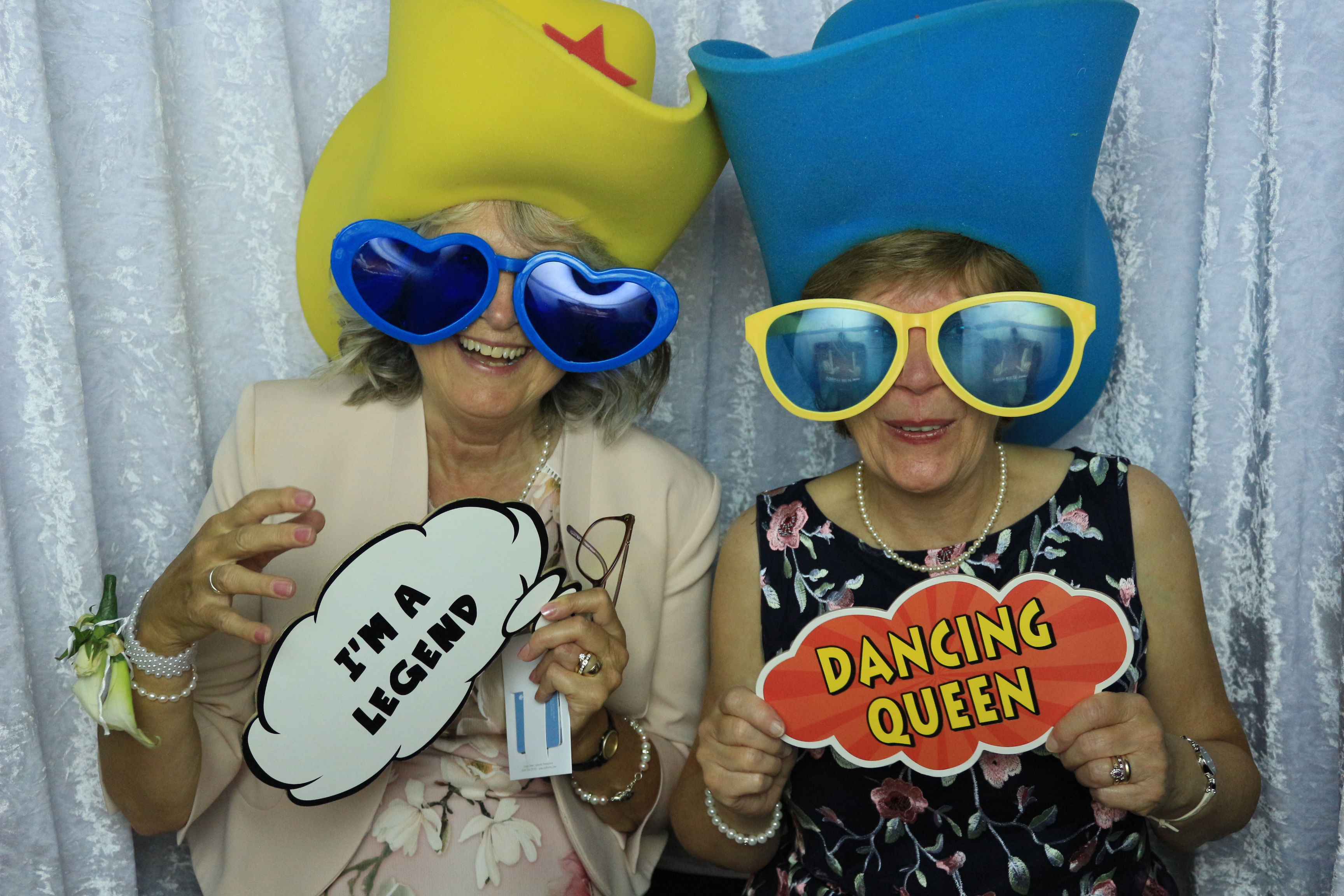 Rob & Claire's Wedding - Images | View more photos from the event at gallery.partydelightsphotobooth.co.uk/u/PartyDelightsPhotoBooth/Rob-Claires-Wedding-Images