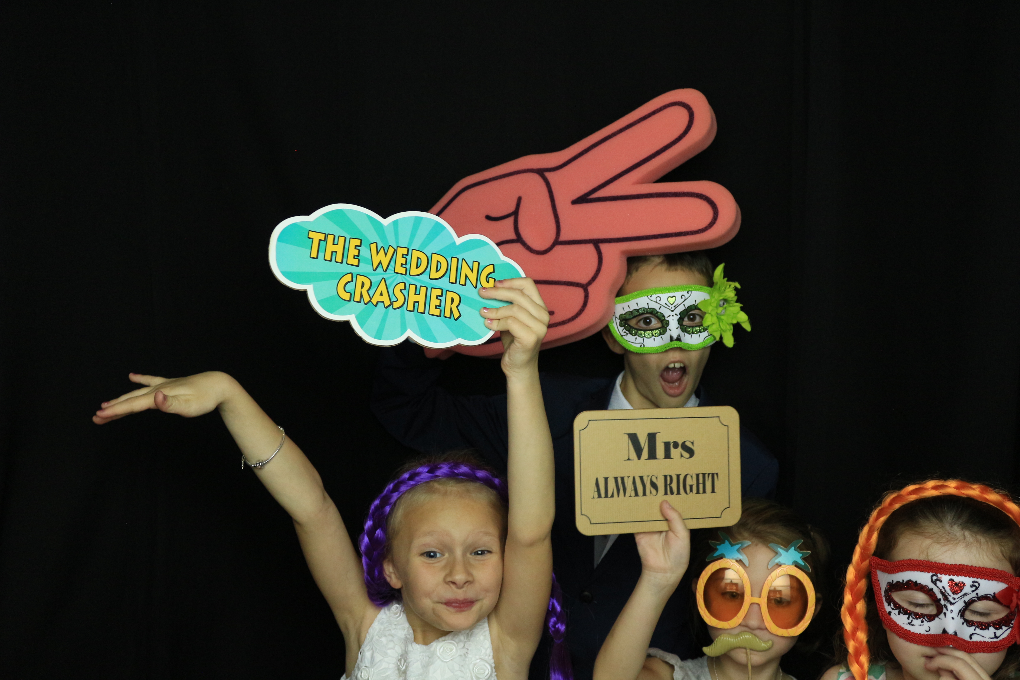 Wedding Mr & Mrs Giles - Images | View more photos from the event at gallery.partydelightsphotobooth.co.uk/u/PartyDelightsPhotoBooth/Wedding-Mr-Mrs-Giles-Images