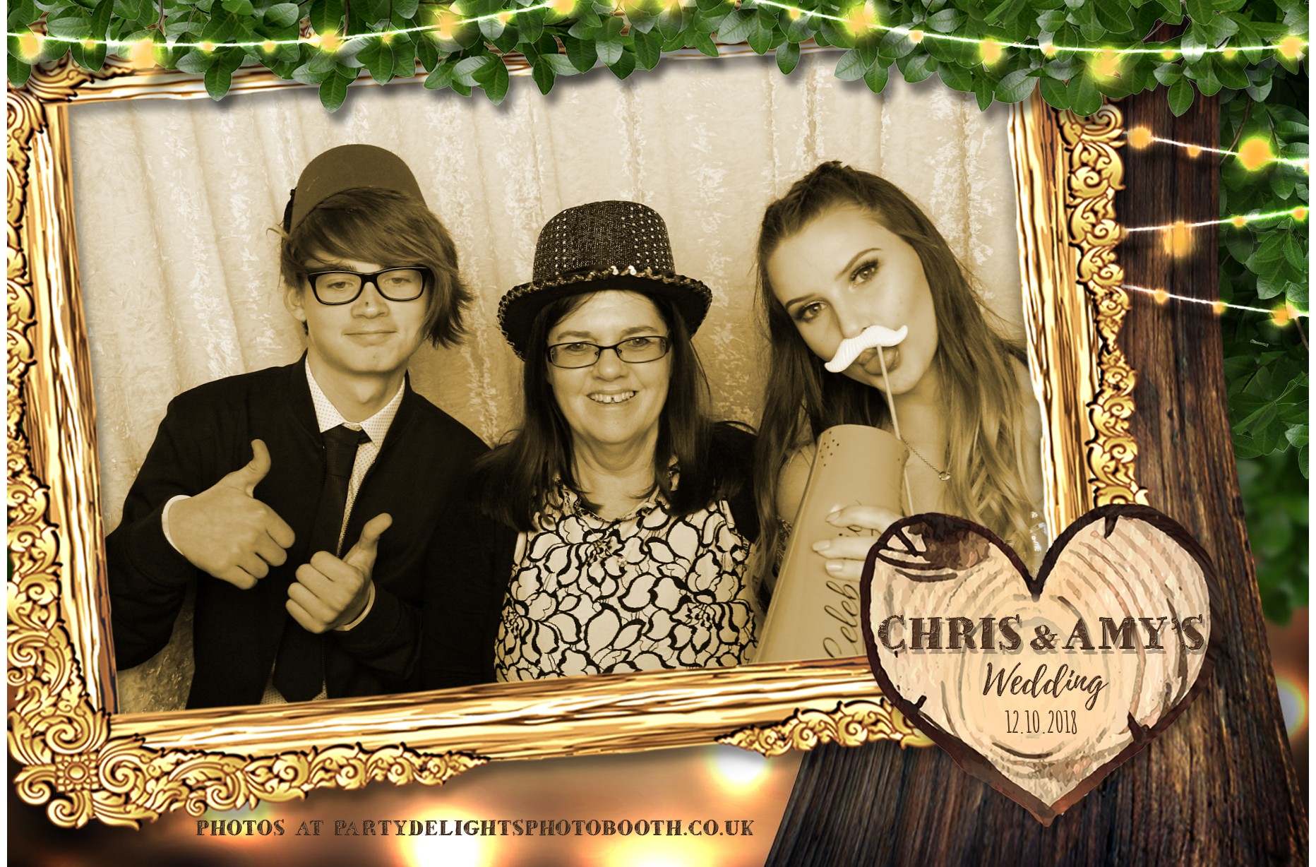 Chris & Amy's Wedding - Prints | View more photos from the event at gallery.partydelightsphotobooth.co.uk/u/PartyDelightsPhotoBooth/Chris-Amys-Wedding-Prints