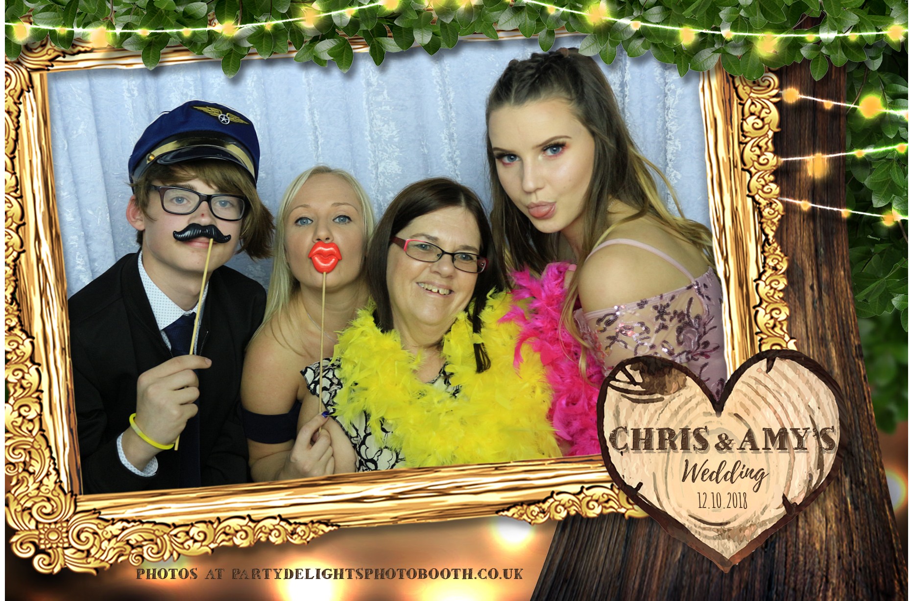 Chris & Amy's Wedding - Prints | View more photos from the event at gallery.partydelightsphotobooth.co.uk/u/PartyDelightsPhotoBooth/Chris-Amys-Wedding-Prints