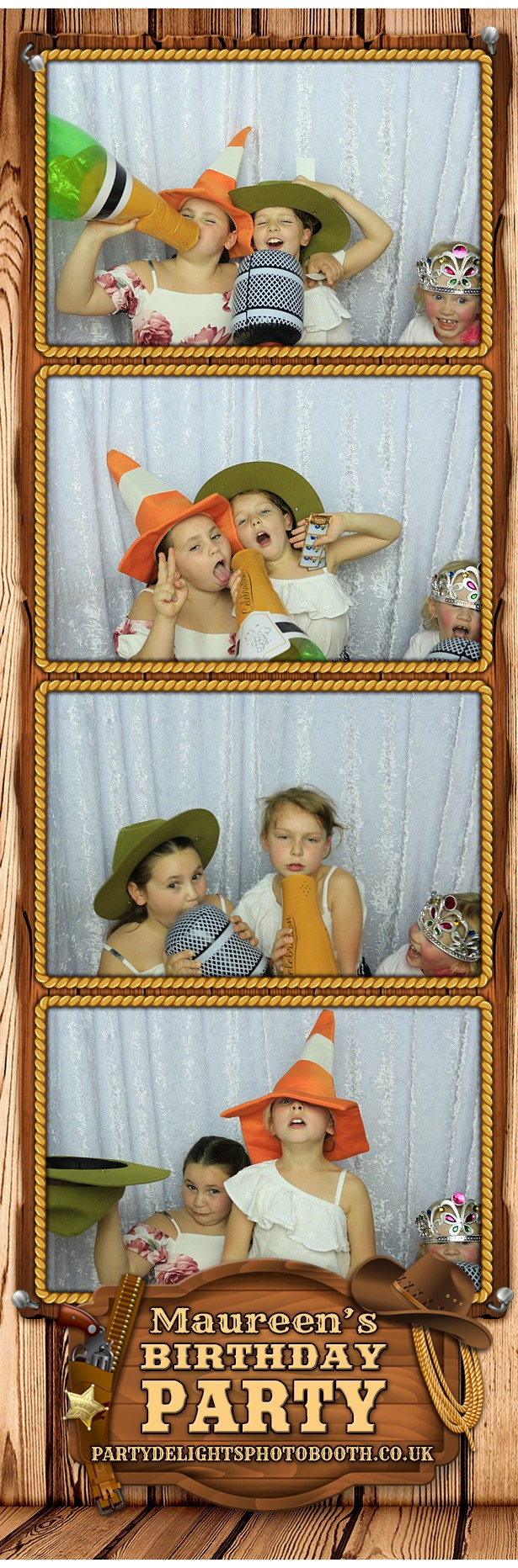 Maureen's Birthday Party - Prints | View more photos from the event at gallery.partydelightsphotobooth.co.uk/u/PartyDelightsPhotoBooth/Maureens-Birthday-Party-Prints