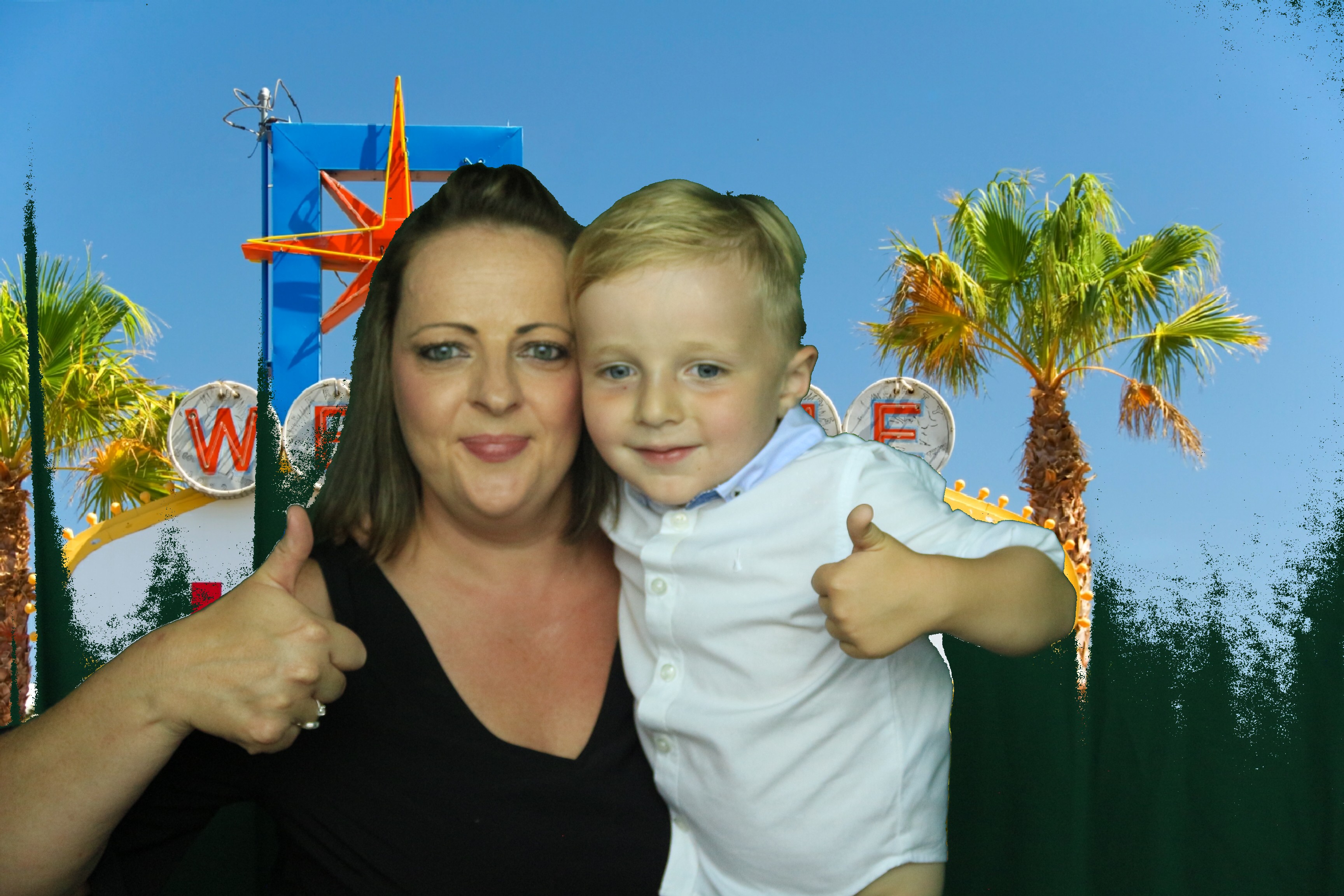 Mel's 40th Birthday - Images | View more photos from the event at gallery.partydelightsphotobooth.co.uk/u/PartyDelightsPhotoBooth/Mels-40th-Birthday-Images