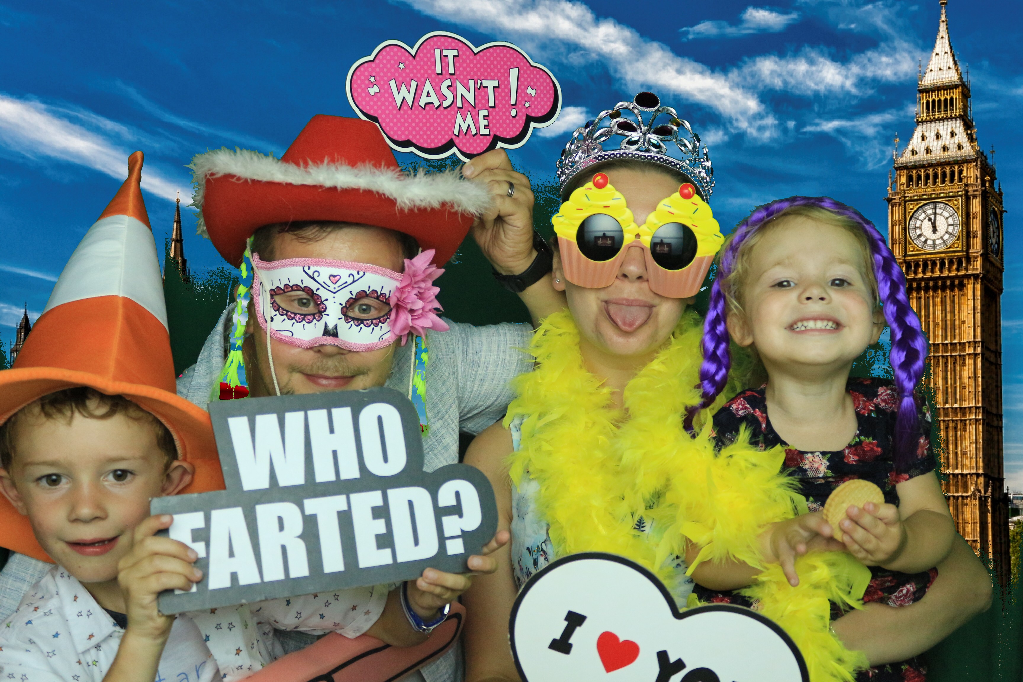 Mel's 40th Birthday - Images | View more photos from the event at gallery.partydelightsphotobooth.co.uk/u/PartyDelightsPhotoBooth/Mels-40th-Birthday-Images