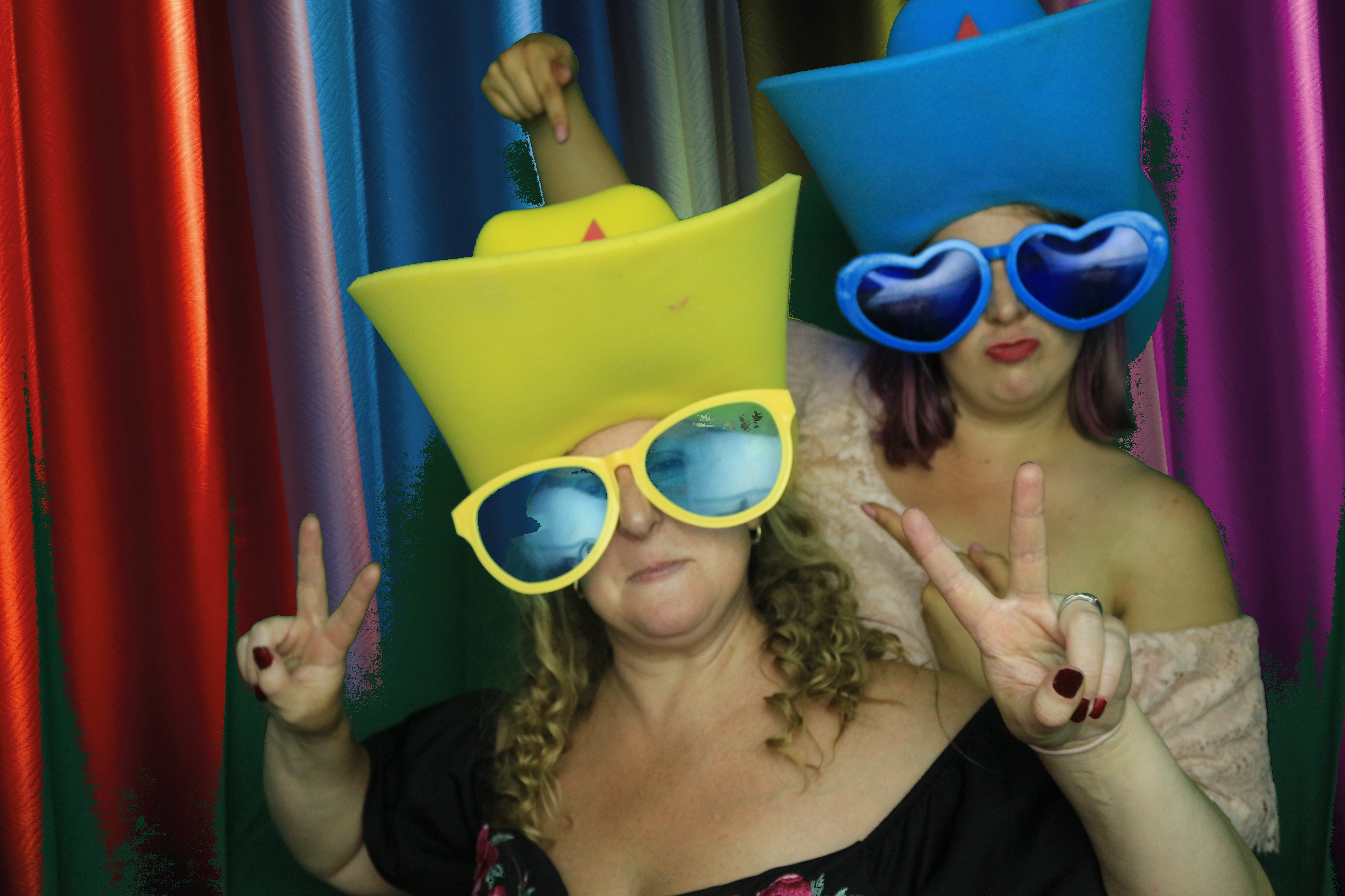 Mel's 40th Birthday - Images | View more photos from the event at gallery.partydelightsphotobooth.co.uk/u/PartyDelightsPhotoBooth/Mels-40th-Birthday-Images