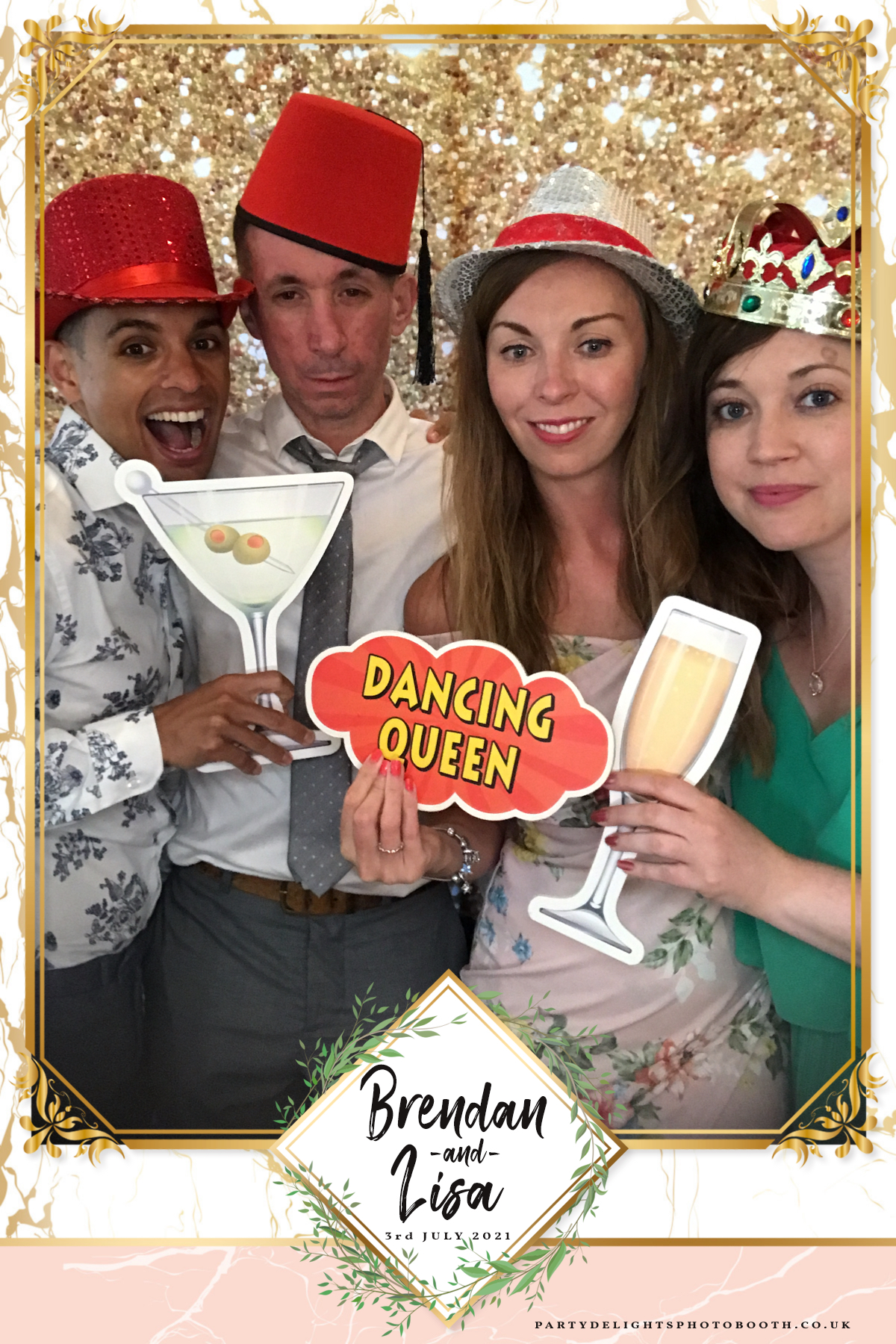 Brendan & Lisa’s Wedding | View more photos from the event at gallery.partydelightsphotobooth.co.uk/u/PartyDelightsPhotoBooth/Brendan-Lisa’s-Wedding