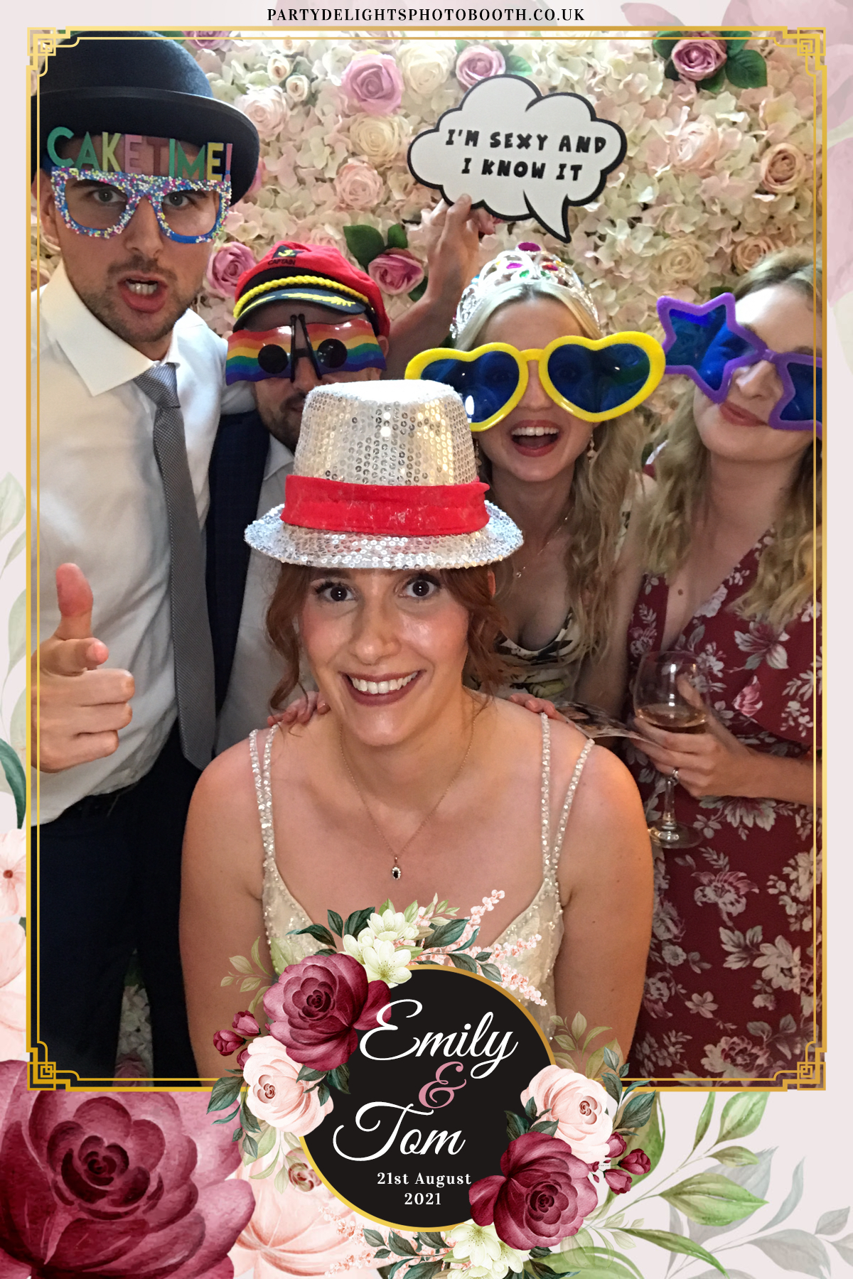 Emily & Tom's Wedding | View more photos from the event at gallery.partydelightsphotobooth.co.uk/u/PartyDelightsPhotoBooth/Emily-Toms-Wedding