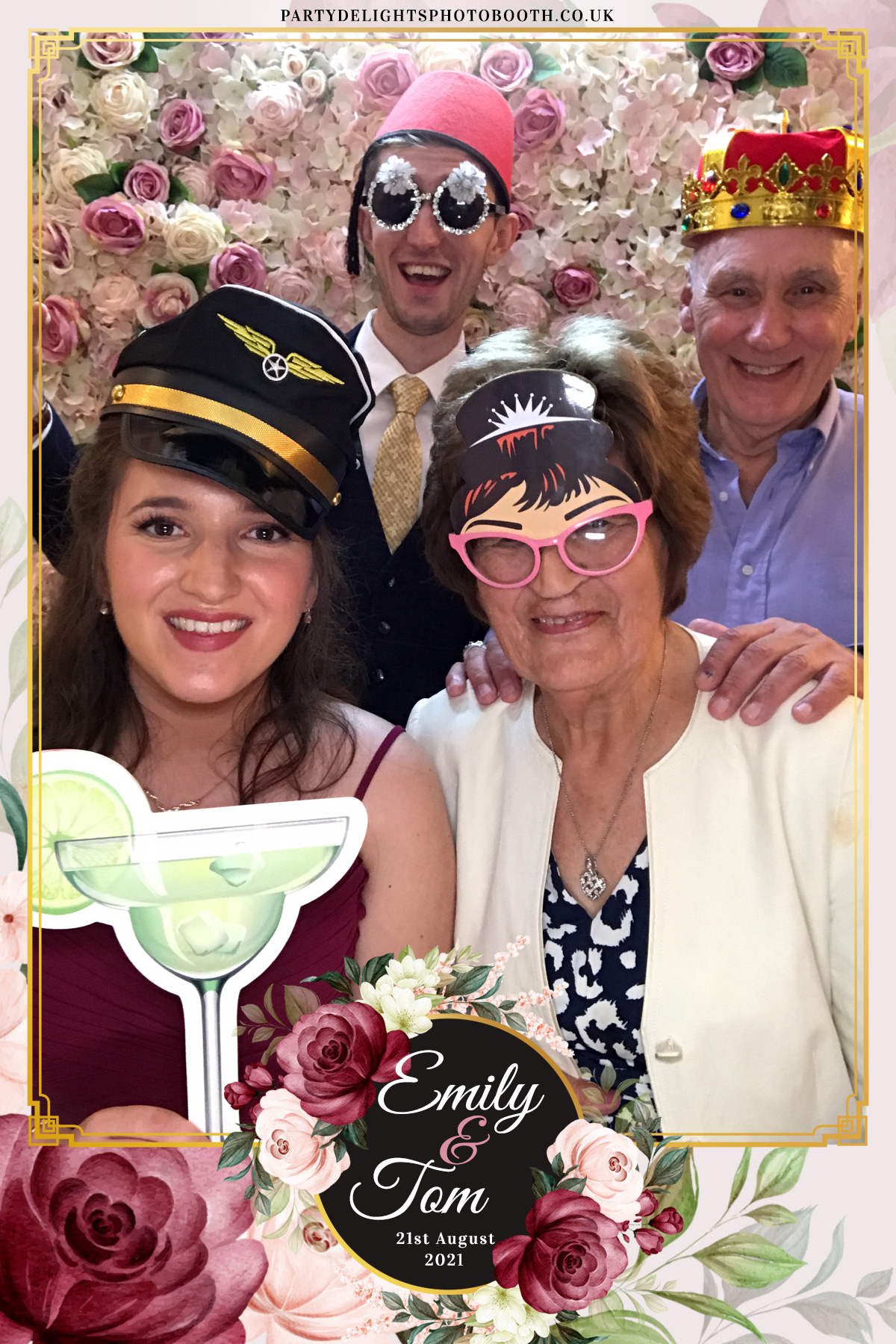 Emily & Tom's Wedding | View more photos from the event at gallery.partydelightsphotobooth.co.uk/u/PartyDelightsPhotoBooth/Emily-Toms-Wedding