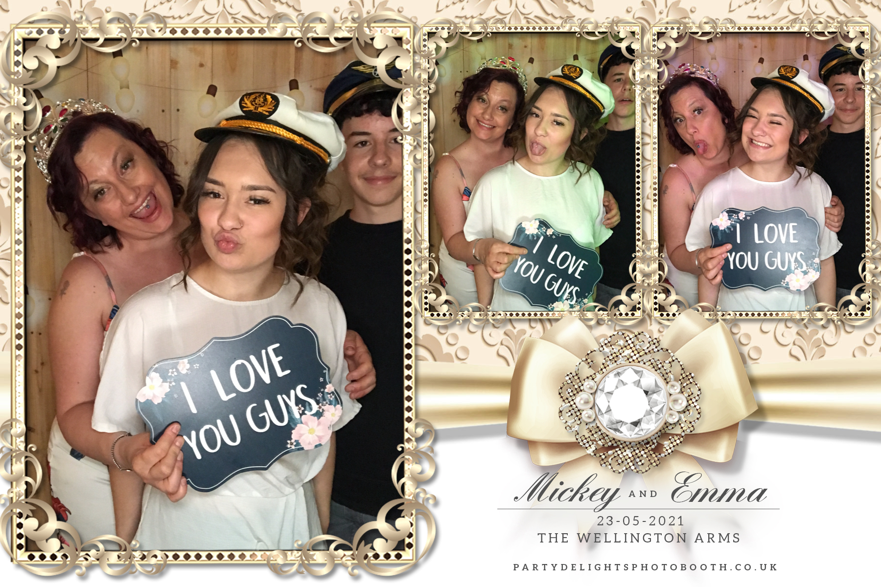 Emma's Wedding Day | View more photos from the event at gallery.partydelightsphotobooth.co.uk/u/PartyDelightsPhotoBooth/Emmas-Wedding-Day