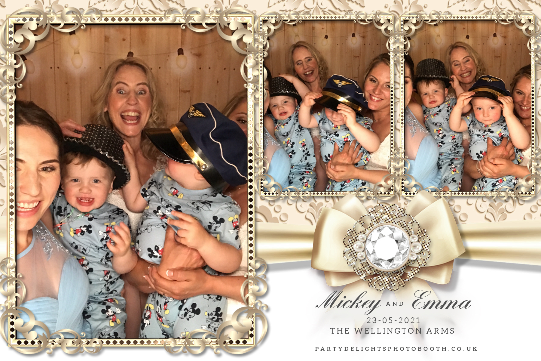 Emma's Wedding Day | View more photos from the event at gallery.partydelightsphotobooth.co.uk/u/PartyDelightsPhotoBooth/Emmas-Wedding-Day
