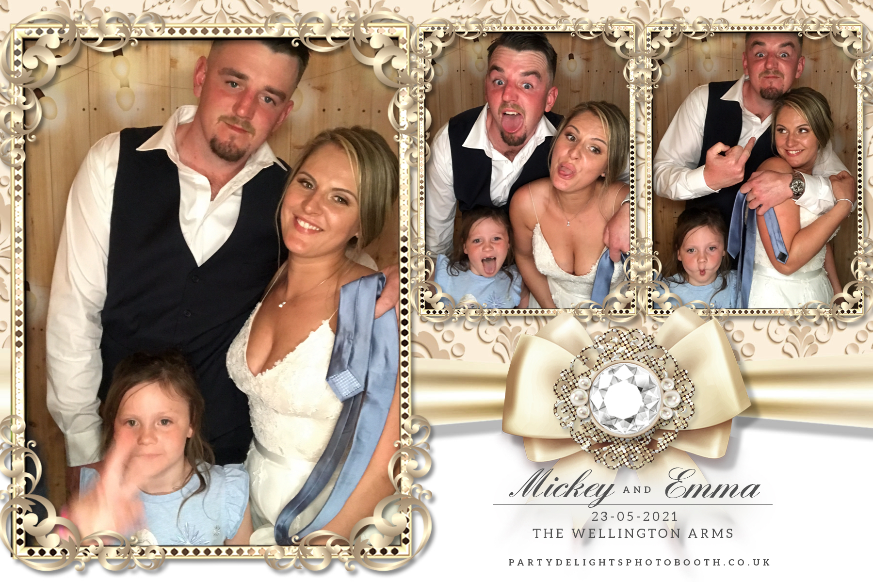 Emma's Wedding Day | View more photos from the event at gallery.partydelightsphotobooth.co.uk/u/PartyDelightsPhotoBooth/Emmas-Wedding-Day