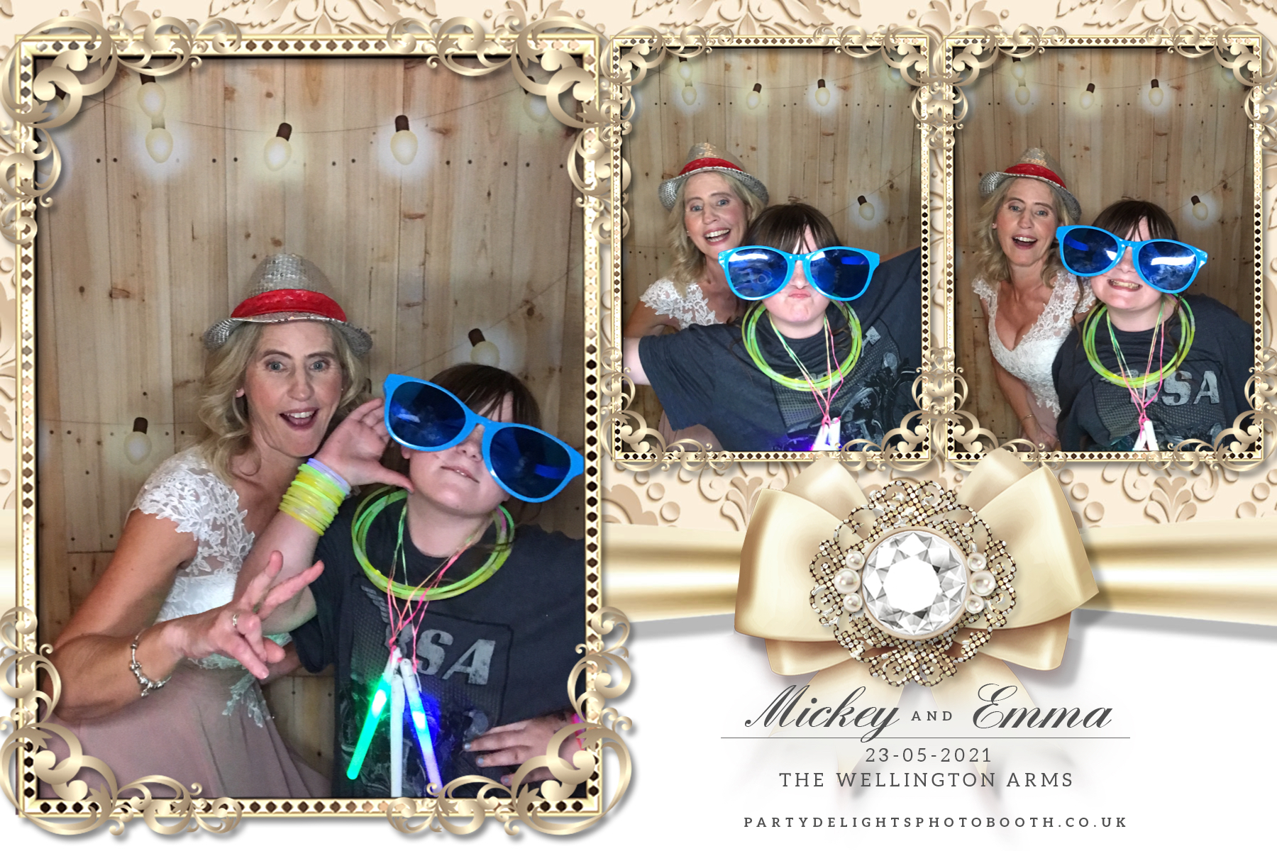Emma's Wedding Day | View more photos from the event at gallery.partydelightsphotobooth.co.uk/u/PartyDelightsPhotoBooth/Emmas-Wedding-Day