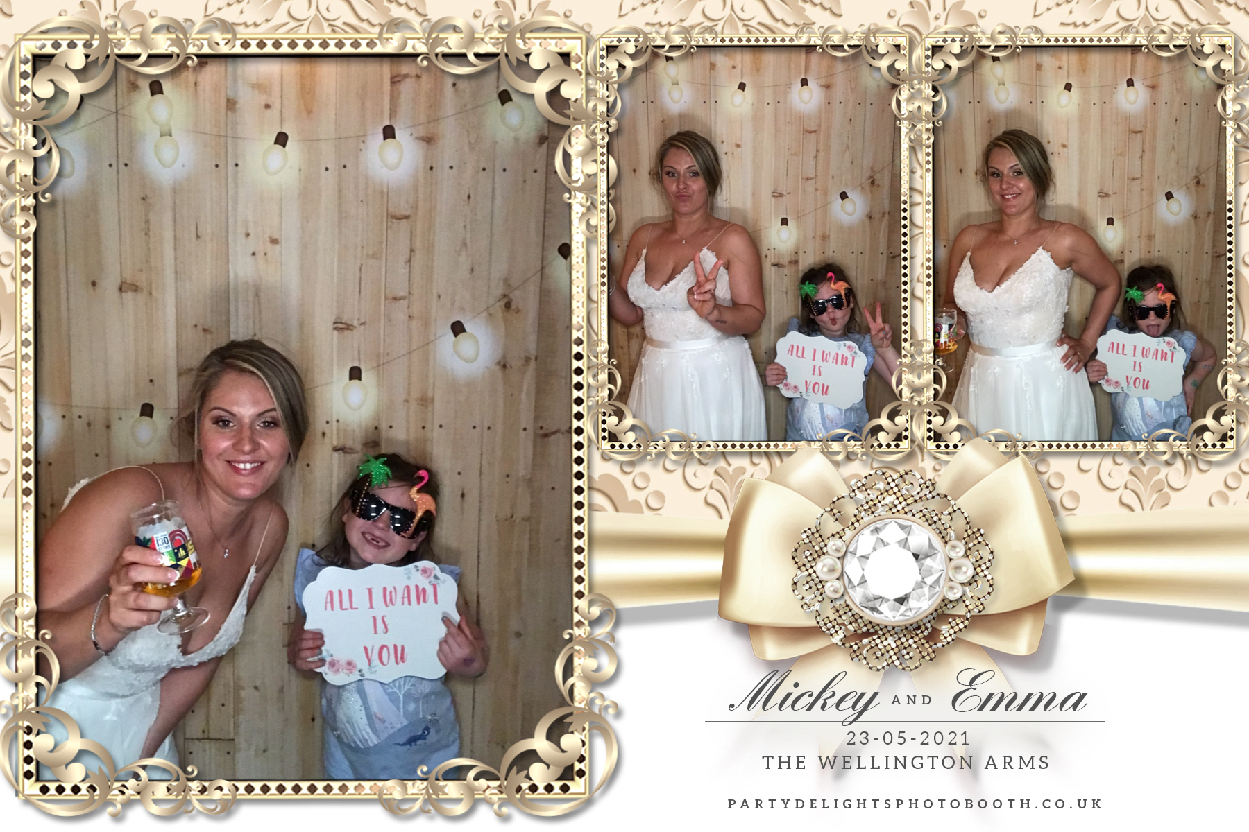 Emma's Wedding Day | View more photos from the event at gallery.partydelightsphotobooth.co.uk/u/PartyDelightsPhotoBooth/Emmas-Wedding-Day