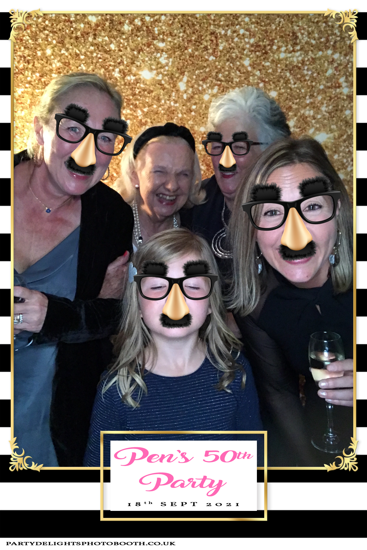 Penny's 50th Birthday | View more photos from the event at gallery.partydelightsphotobooth.co.uk/u/PartyDelightsPhotoBooth/Pennys-50th-Birthday