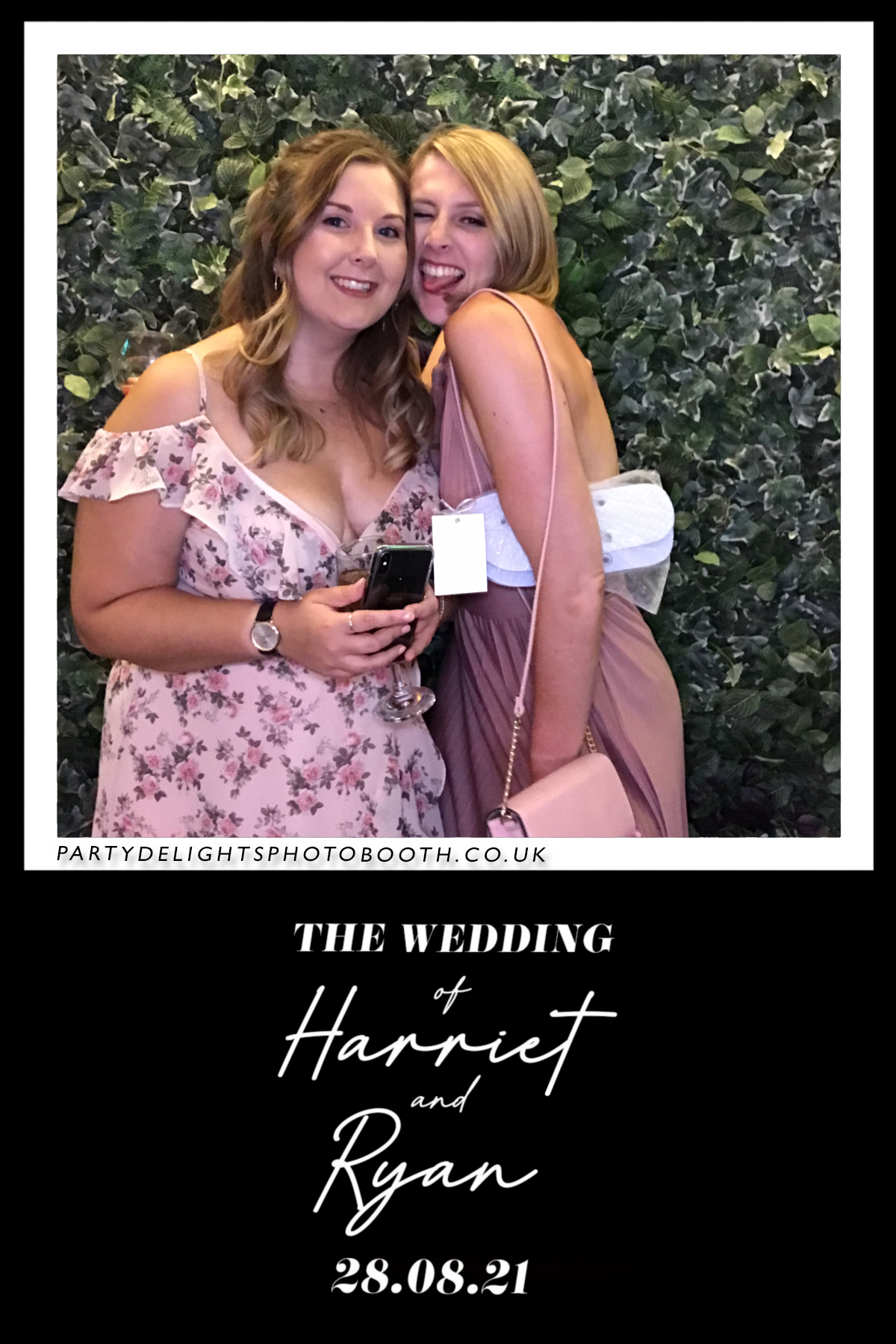 Ryan and Harriet's Wedding | View more photos from the event at gallery.partydelightsphotobooth.co.uk/u/PartyDelightsPhotoBooth/Ryan-and-Harriets-Wedding