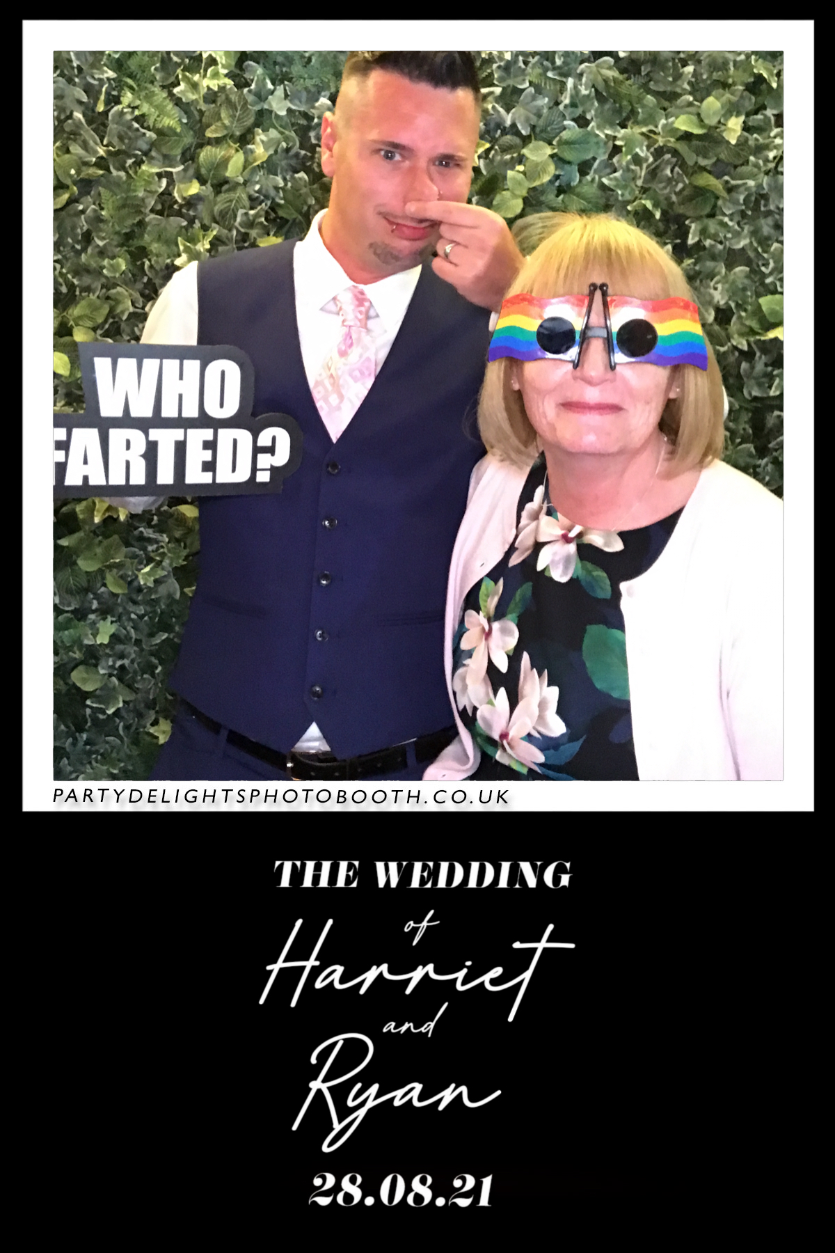 Ryan and Harriet's Wedding | View more photos from the event at gallery.partydelightsphotobooth.co.uk/u/PartyDelightsPhotoBooth/Ryan-and-Harriets-Wedding