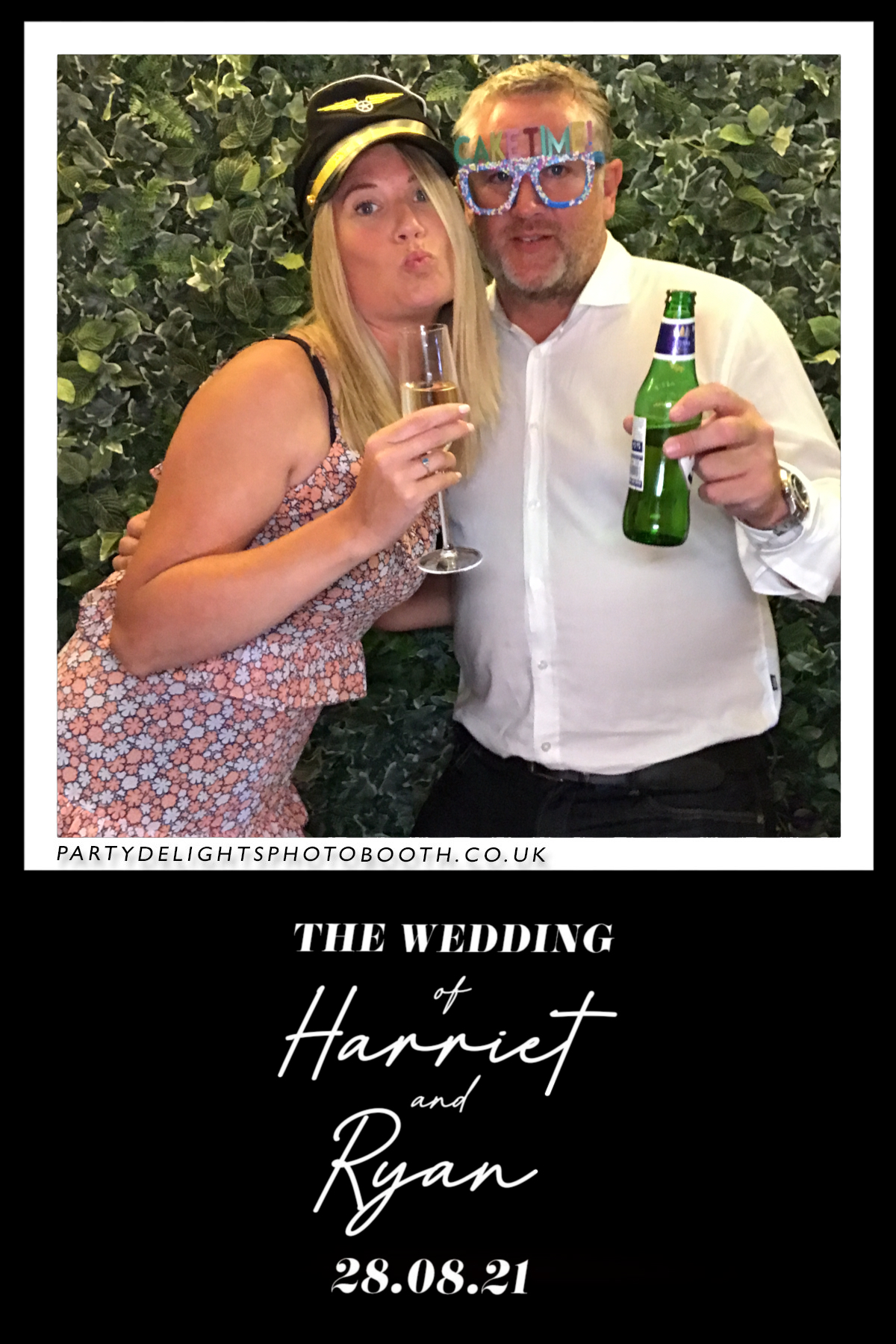 Ryan and Harriet's Wedding | View more photos from the event at gallery.partydelightsphotobooth.co.uk/u/PartyDelightsPhotoBooth/Ryan-and-Harriets-Wedding