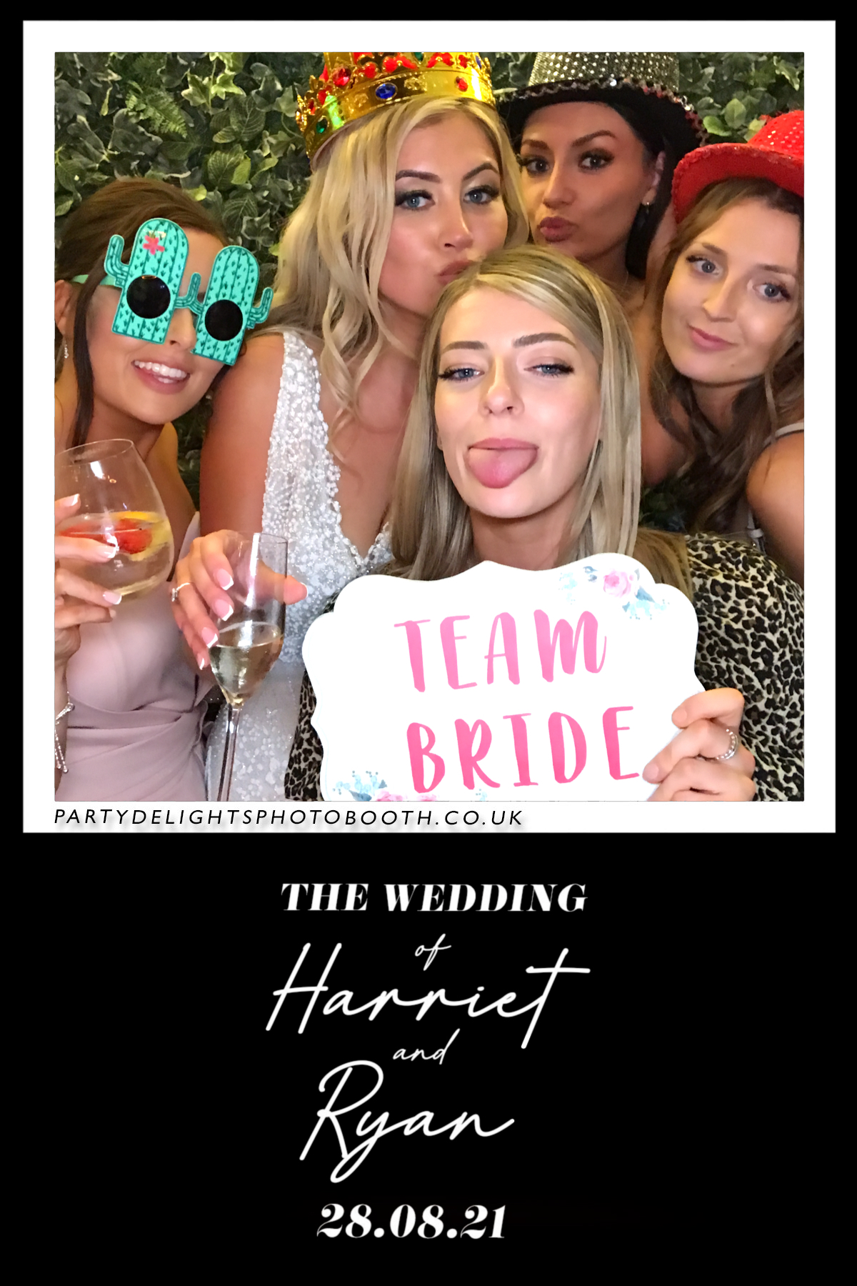 Ryan and Harriet's Wedding | View more photos from the event at gallery.partydelightsphotobooth.co.uk/u/PartyDelightsPhotoBooth/Ryan-and-Harriets-Wedding
