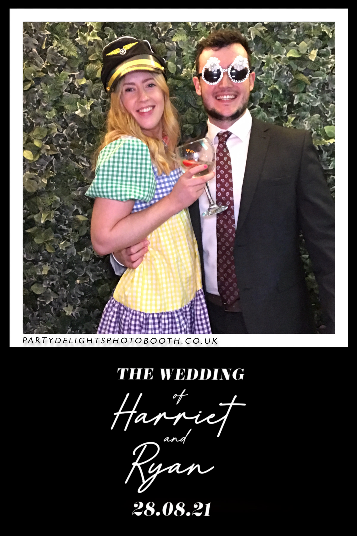 Ryan and Harriet's Wedding | View more photos from the event at gallery.partydelightsphotobooth.co.uk/u/PartyDelightsPhotoBooth/Ryan-and-Harriets-Wedding
