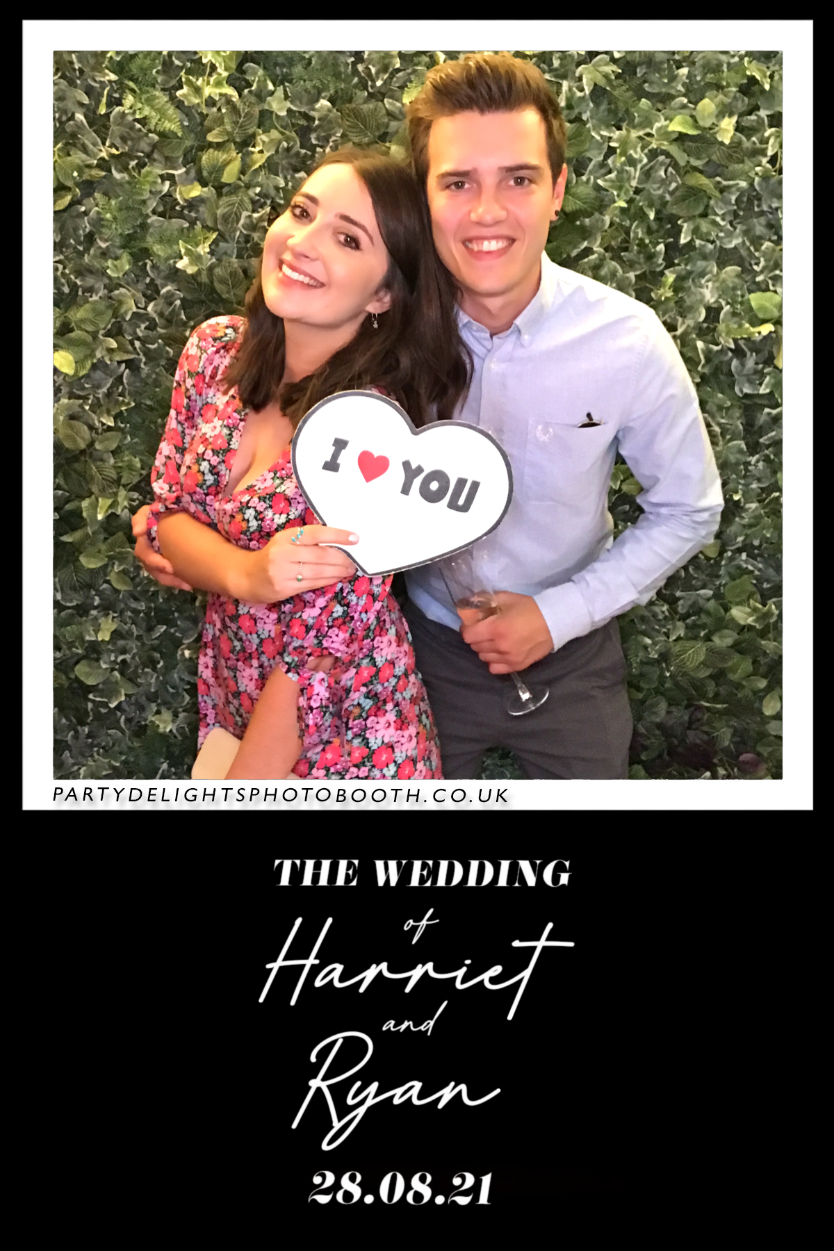 Ryan and Harriet's Wedding | View more photos from the event at gallery.partydelightsphotobooth.co.uk/u/PartyDelightsPhotoBooth/Ryan-and-Harriets-Wedding