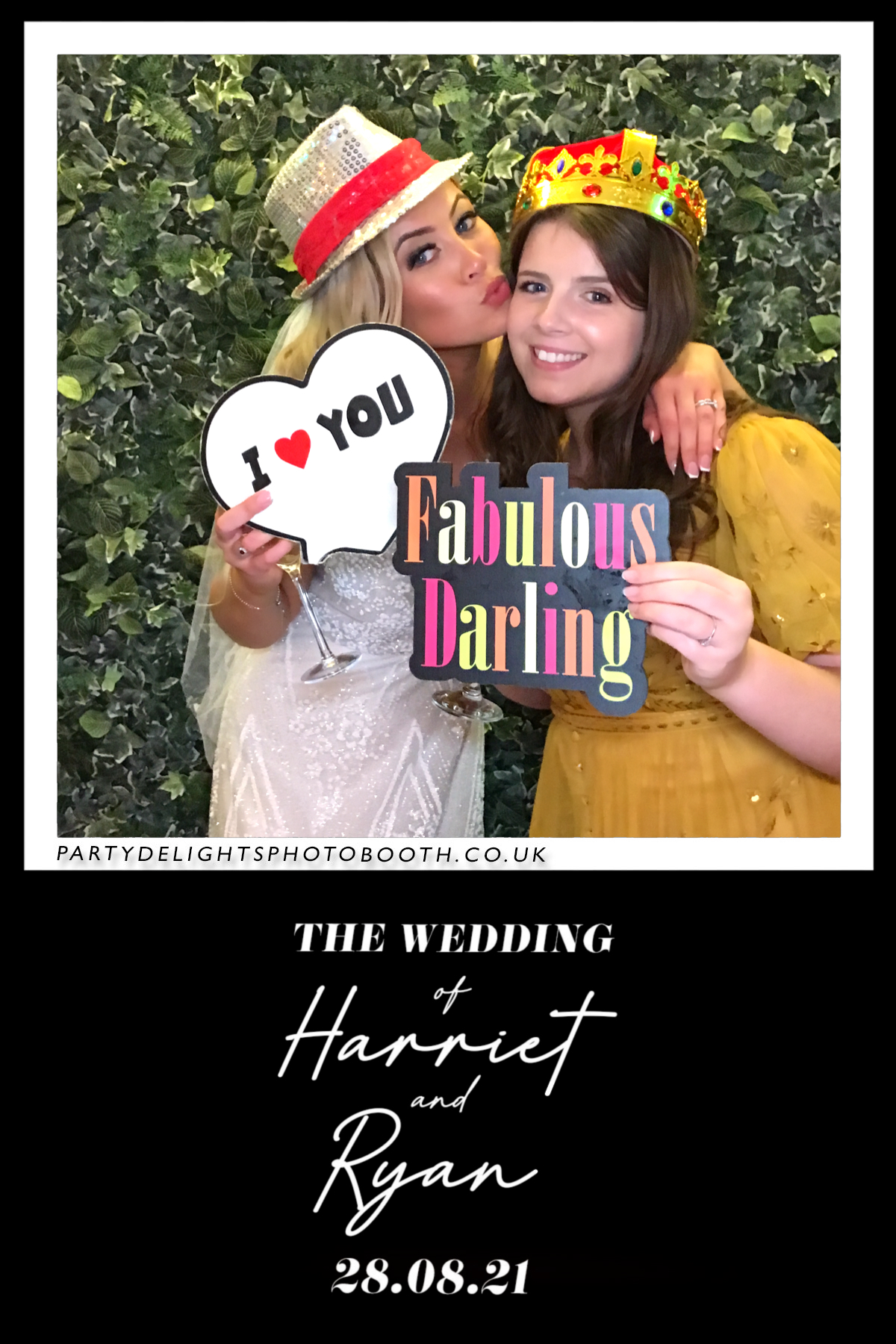 Ryan and Harriet's Wedding | View more photos from the event at gallery.partydelightsphotobooth.co.uk/u/PartyDelightsPhotoBooth/Ryan-and-Harriets-Wedding