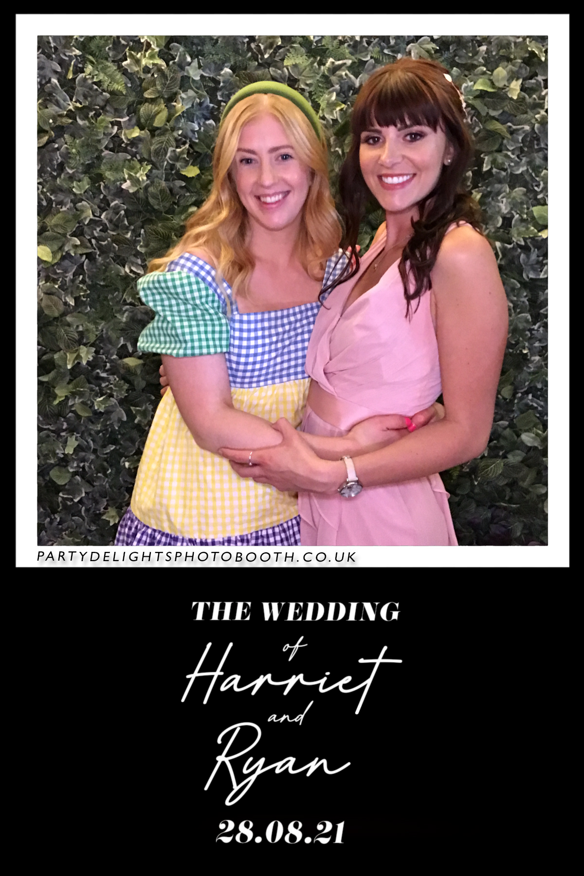 Ryan and Harriet's Wedding | View more photos from the event at gallery.partydelightsphotobooth.co.uk/u/PartyDelightsPhotoBooth/Ryan-and-Harriets-Wedding