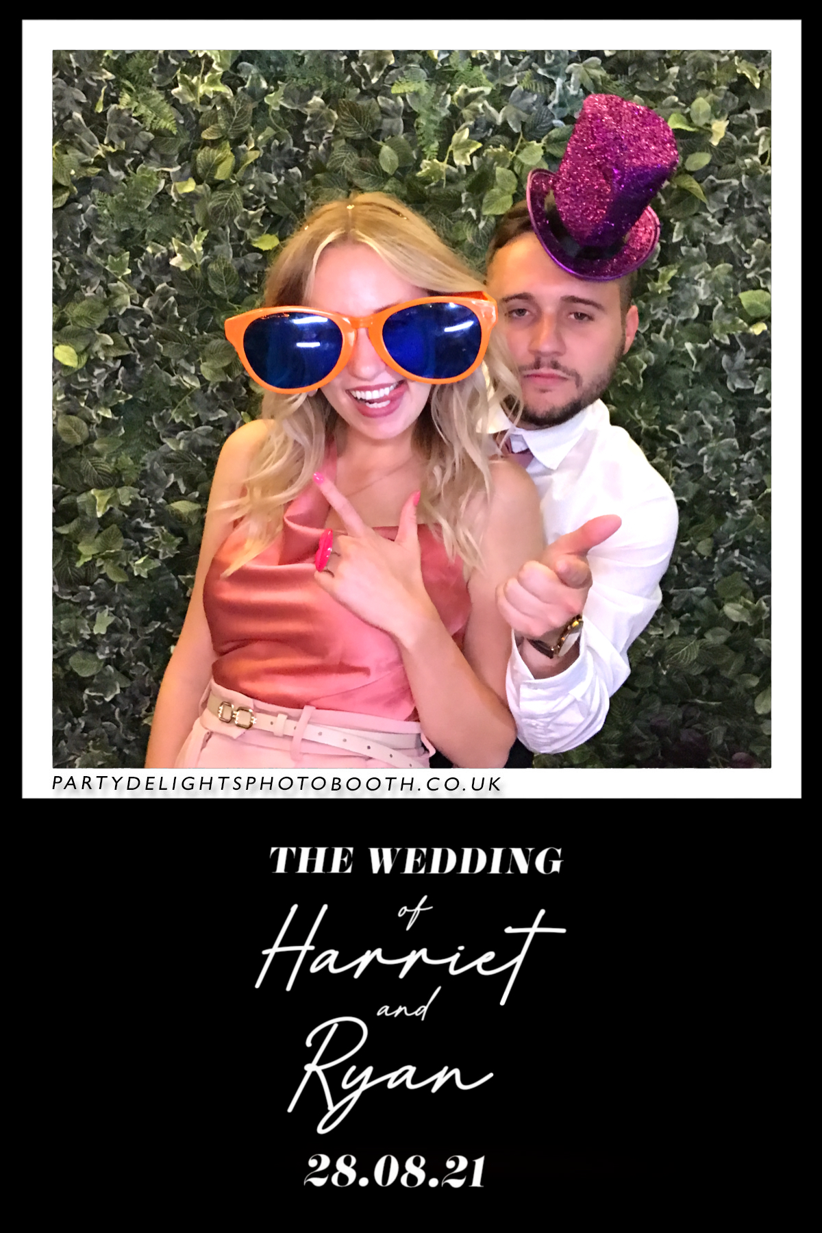 Ryan and Harriet's Wedding | View more photos from the event at gallery.partydelightsphotobooth.co.uk/u/PartyDelightsPhotoBooth/Ryan-and-Harriets-Wedding