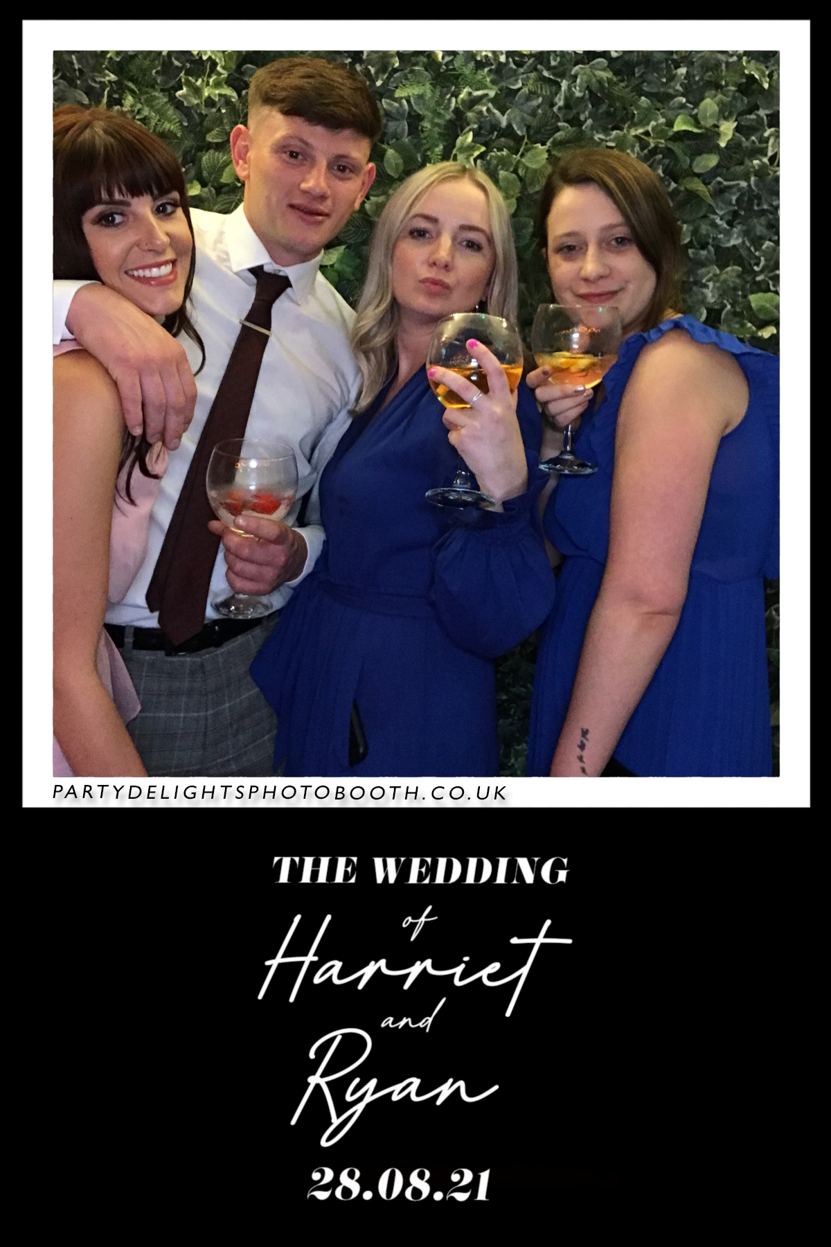 Ryan and Harriet's Wedding | View more photos from the event at gallery.partydelightsphotobooth.co.uk/u/PartyDelightsPhotoBooth/Ryan-and-Harriets-Wedding