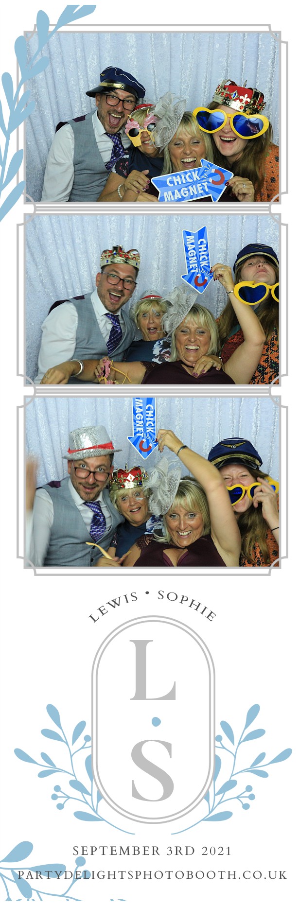 Sophie and Lewis' Wedding | View more photos from the event at gallery.partydelightsphotobooth.co.uk/u/PartyDelightsPhotoBooth/Sophie-and-Lewis-Wedding
