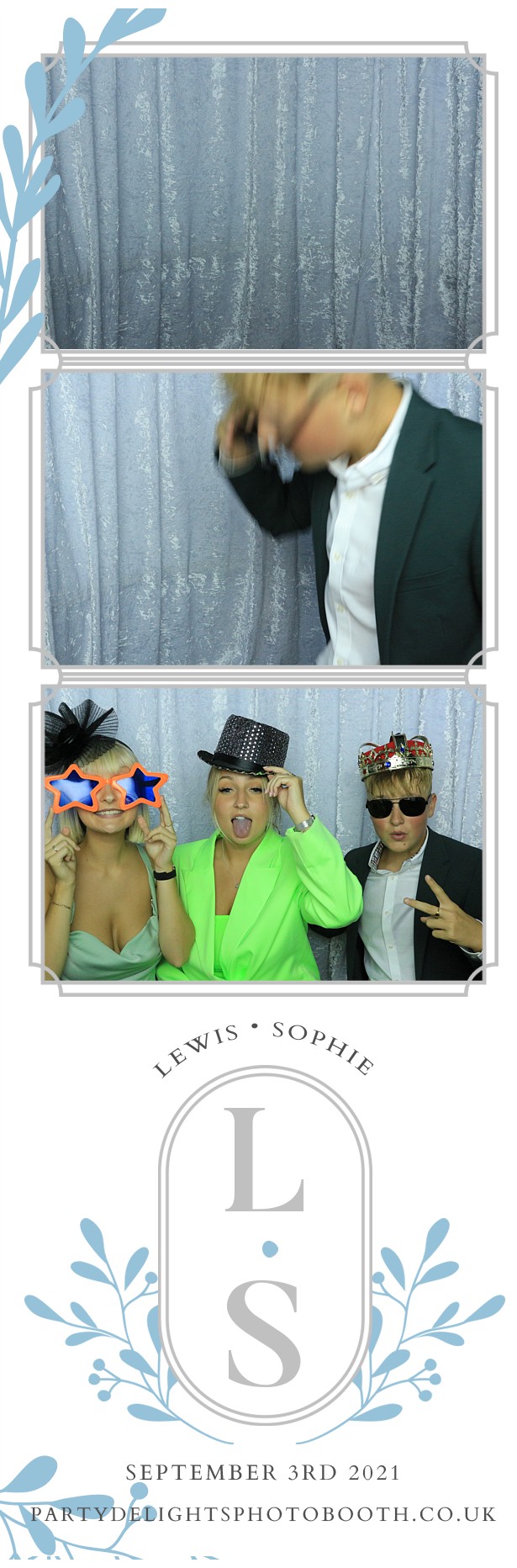 Sophie and Lewis' Wedding | View more photos from the event at gallery.partydelightsphotobooth.co.uk/u/PartyDelightsPhotoBooth/Sophie-and-Lewis-Wedding
