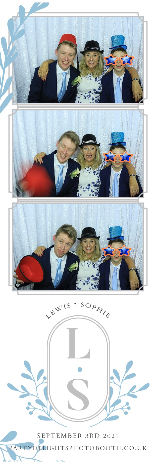Sophie and Lewis' Wedding | View more photos from the event at gallery.partydelightsphotobooth.co.uk/u/PartyDelightsPhotoBooth/Sophie-and-Lewis-Wedding