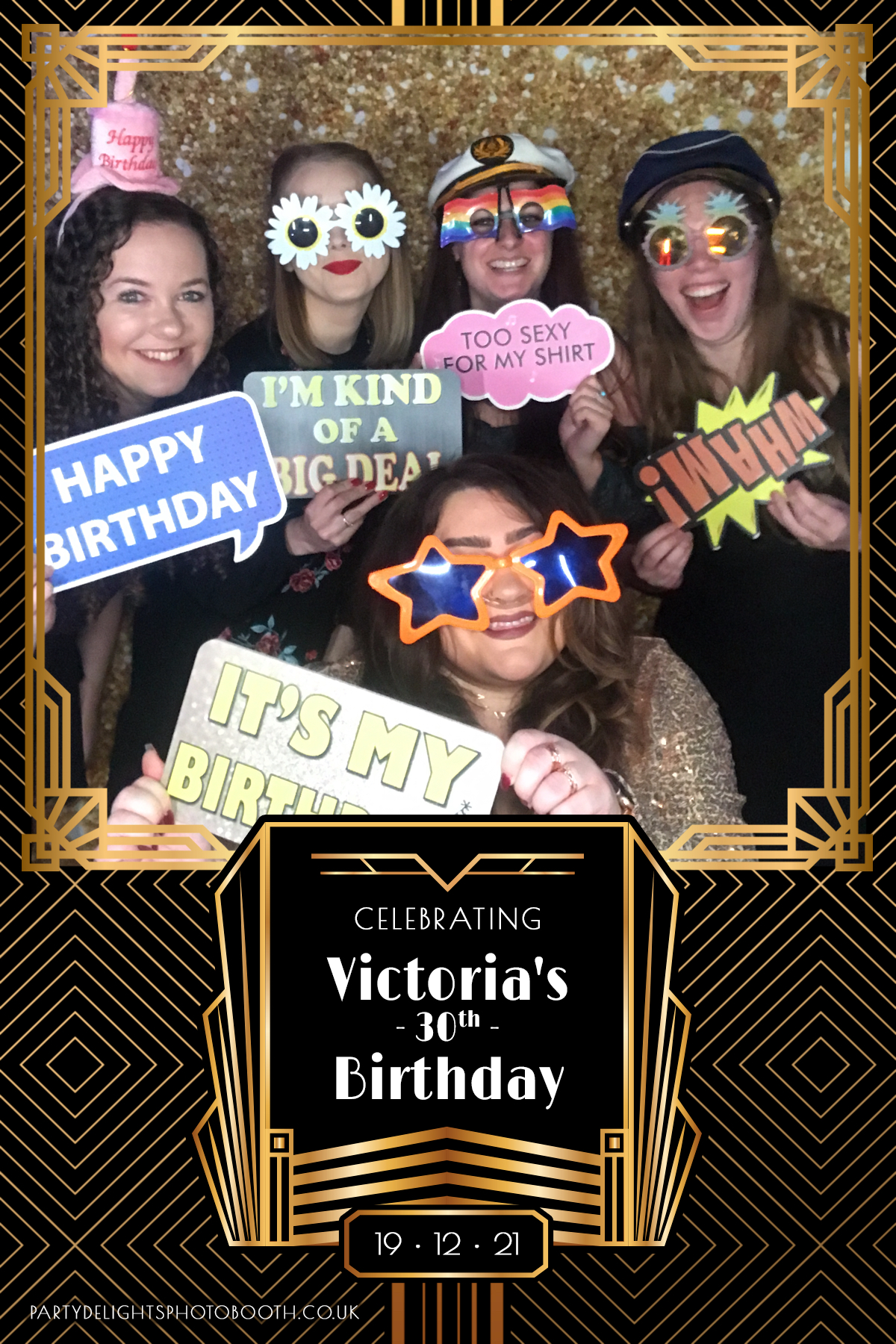 Vickie's 30th Birthday Party | View more photos from the event at gallery.partydelightsphotobooth.co.uk/u/PartyDelightsPhotoBooth/Vickies-30th-Birthday-Party