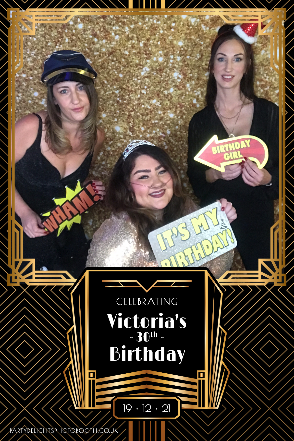 Vickie's 30th Birthday Party | View more photos from the event at gallery.partydelightsphotobooth.co.uk/u/PartyDelightsPhotoBooth/Vickies-30th-Birthday-Party