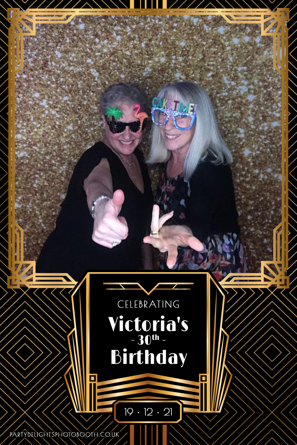 Vickie's 30th Birthday Party | View more photos from the event at gallery.partydelightsphotobooth.co.uk/u/PartyDelightsPhotoBooth/Vickies-30th-Birthday-Party