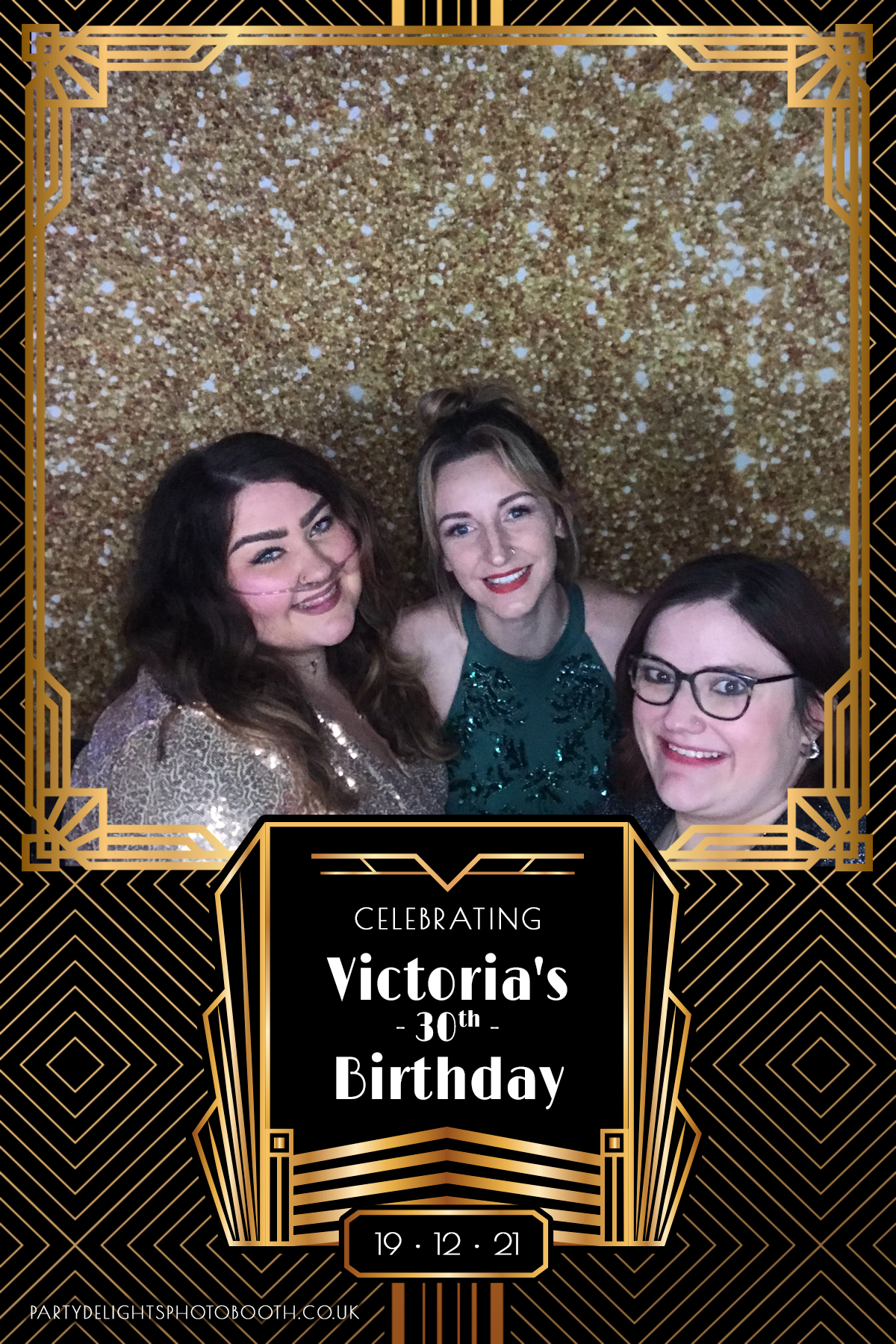 Vickie's 30th Birthday Party | View more photos from the event at gallery.partydelightsphotobooth.co.uk/u/PartyDelightsPhotoBooth/Vickies-30th-Birthday-Party