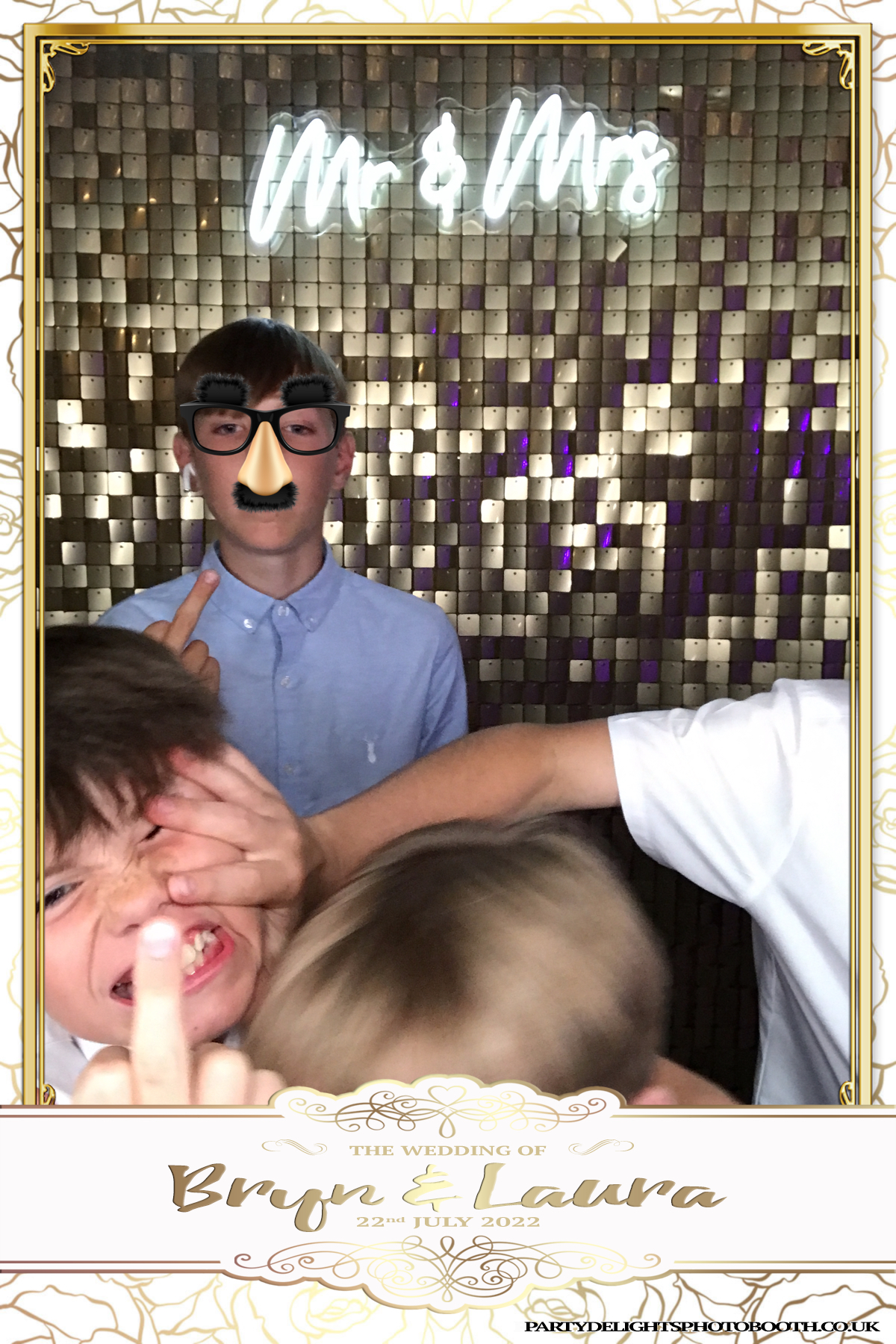 Bryn and Laura’s Wedding | View more photos from the event at gallery.partydelightsphotobooth.co.uk/u/PartyDelightsPhotoBooth/Bryn-and-Laura’s-Wedding