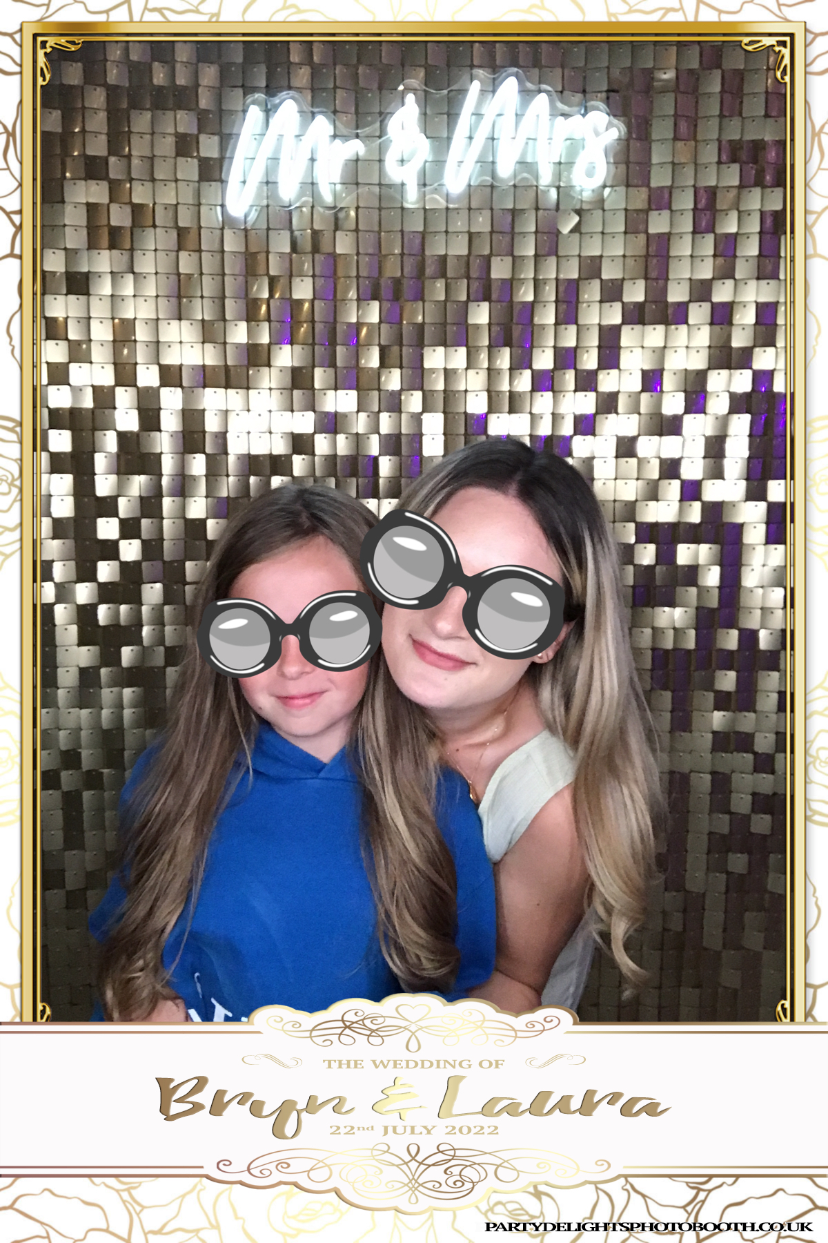 Bryn and Laura’s Wedding | View more photos from the event at gallery.partydelightsphotobooth.co.uk/u/PartyDelightsPhotoBooth/Bryn-and-Laura’s-Wedding