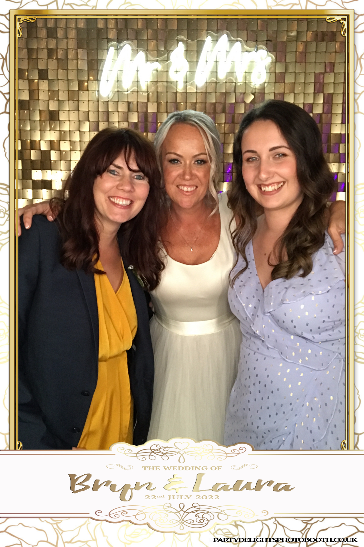 Bryn and Laura’s Wedding | View more photos from the event at gallery.partydelightsphotobooth.co.uk/u/PartyDelightsPhotoBooth/Bryn-and-Laura’s-Wedding