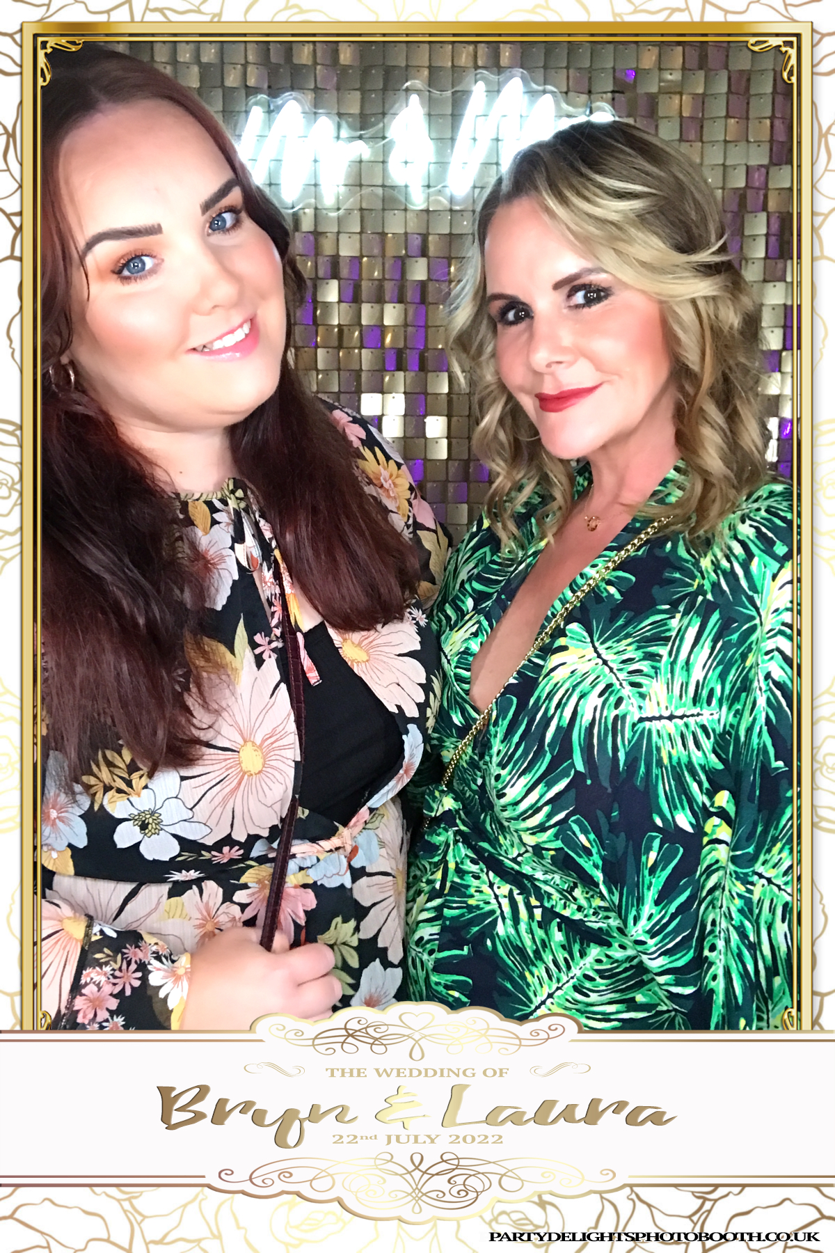 Bryn and Laura’s Wedding | View more photos from the event at gallery.partydelightsphotobooth.co.uk/u/PartyDelightsPhotoBooth/Bryn-and-Laura’s-Wedding