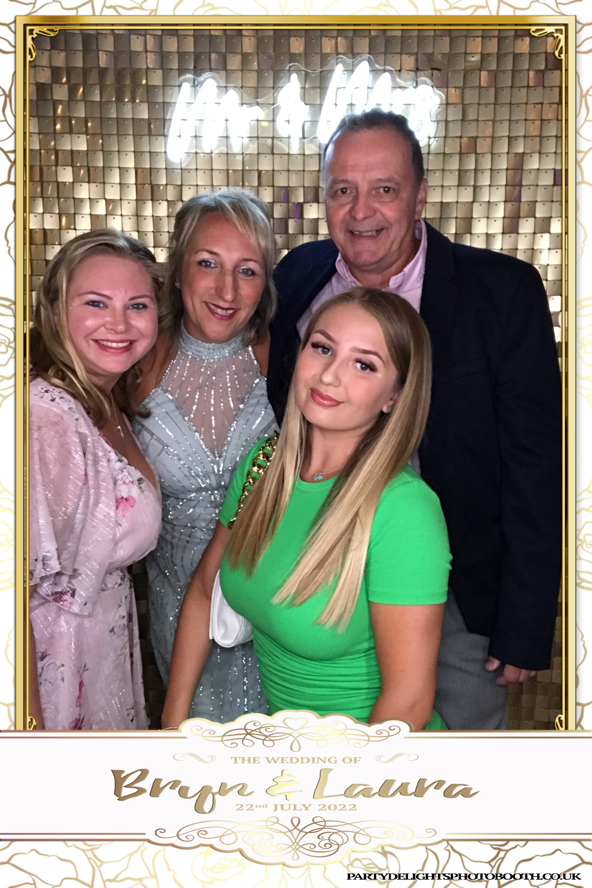 Bryn and Laura’s Wedding | View more photos from the event at gallery.partydelightsphotobooth.co.uk/u/PartyDelightsPhotoBooth/Bryn-and-Laura’s-Wedding