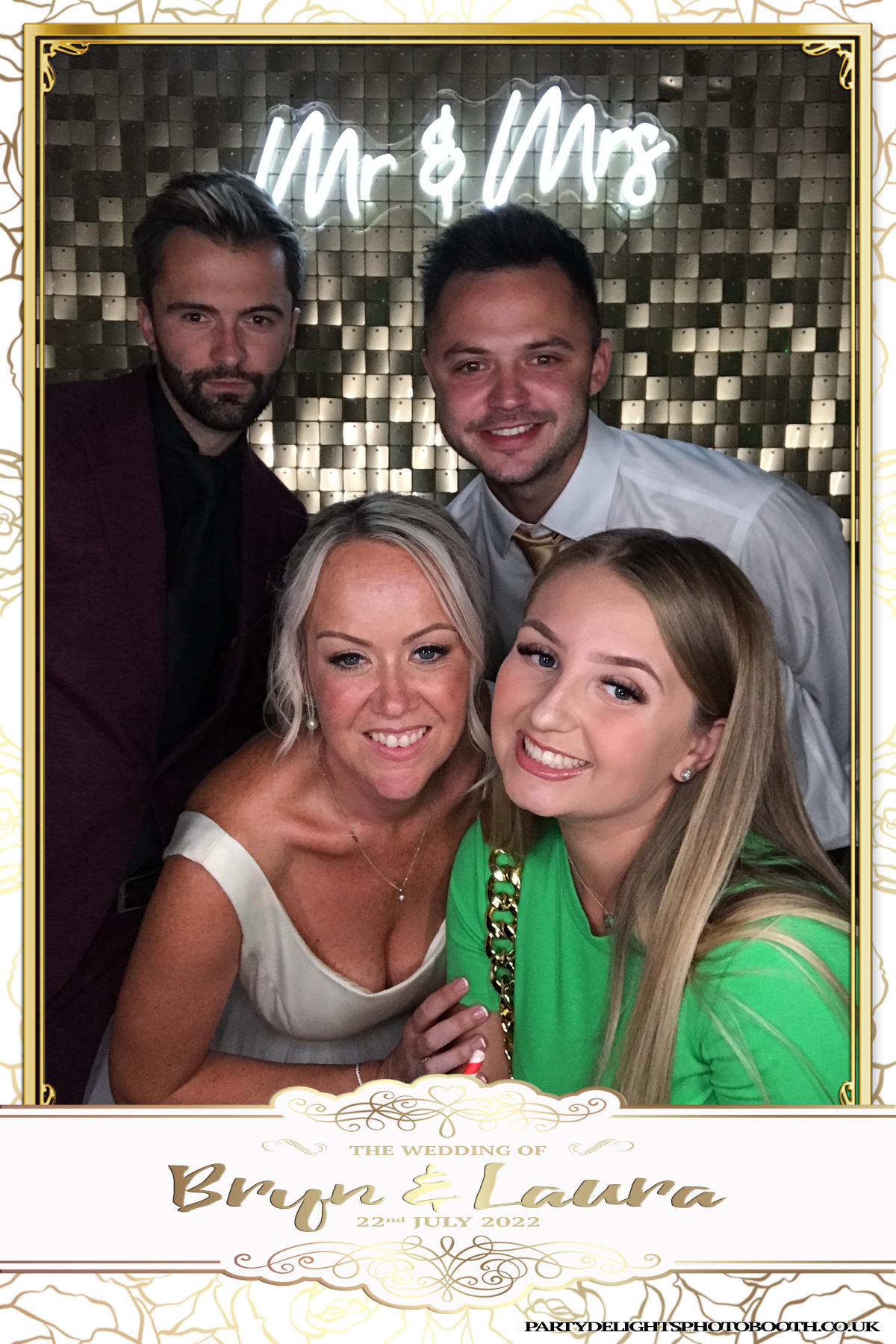 Bryn and Laura’s Wedding | View more photos from the event at gallery.partydelightsphotobooth.co.uk/u/PartyDelightsPhotoBooth/Bryn-and-Laura’s-Wedding