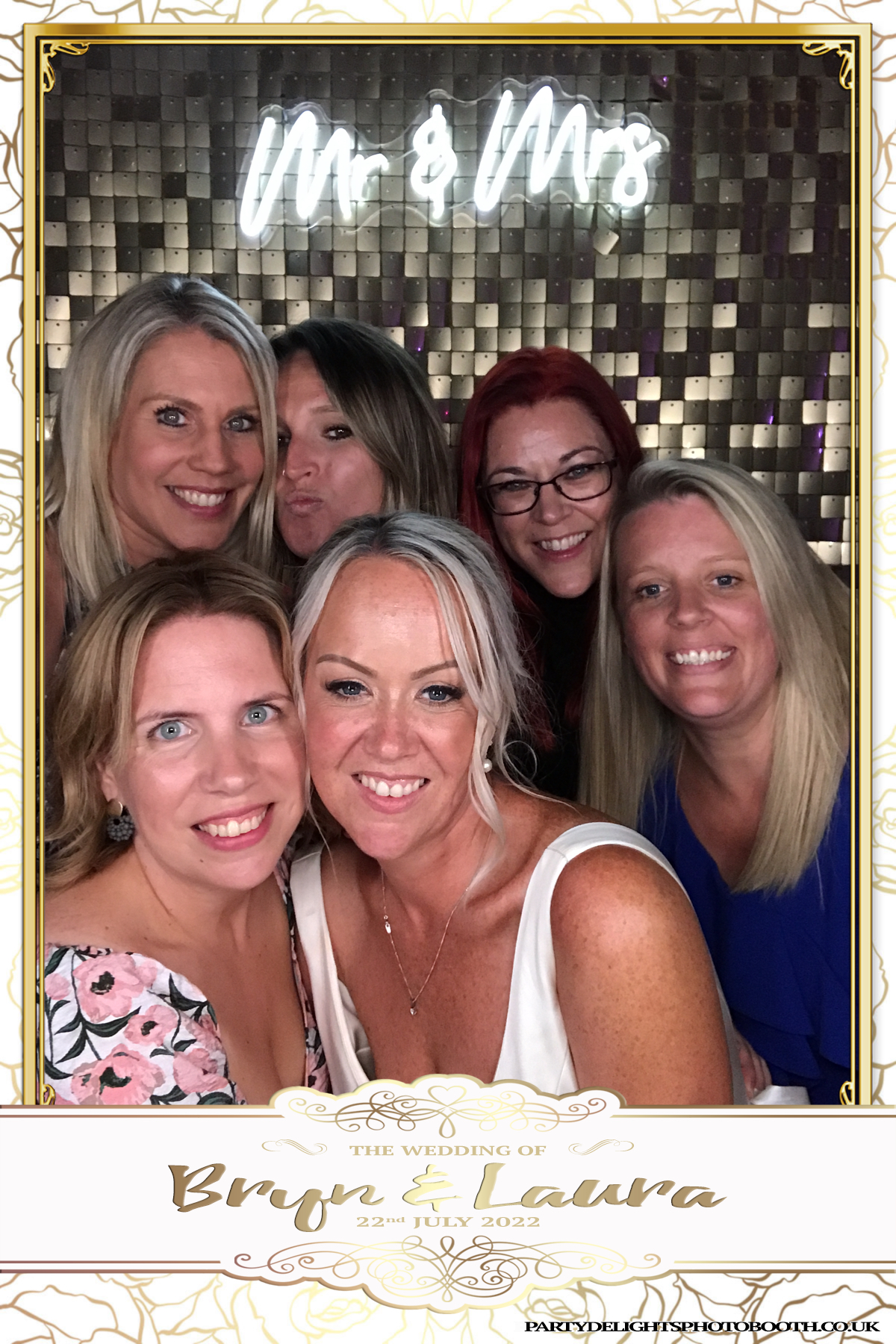 Bryn and Laura’s Wedding | View more photos from the event at gallery.partydelightsphotobooth.co.uk/u/PartyDelightsPhotoBooth/Bryn-and-Laura’s-Wedding
