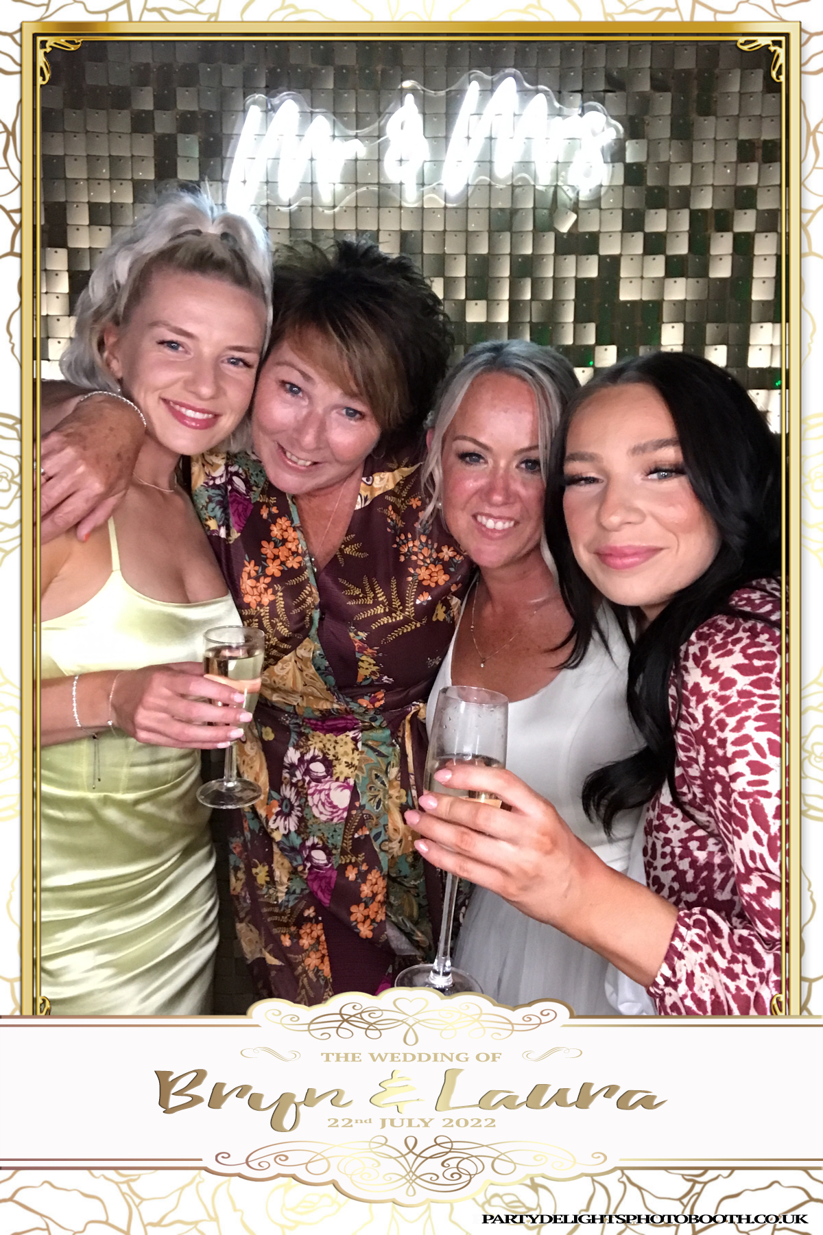 Bryn and Laura’s Wedding | View more photos from the event at gallery.partydelightsphotobooth.co.uk/u/PartyDelightsPhotoBooth/Bryn-and-Laura’s-Wedding