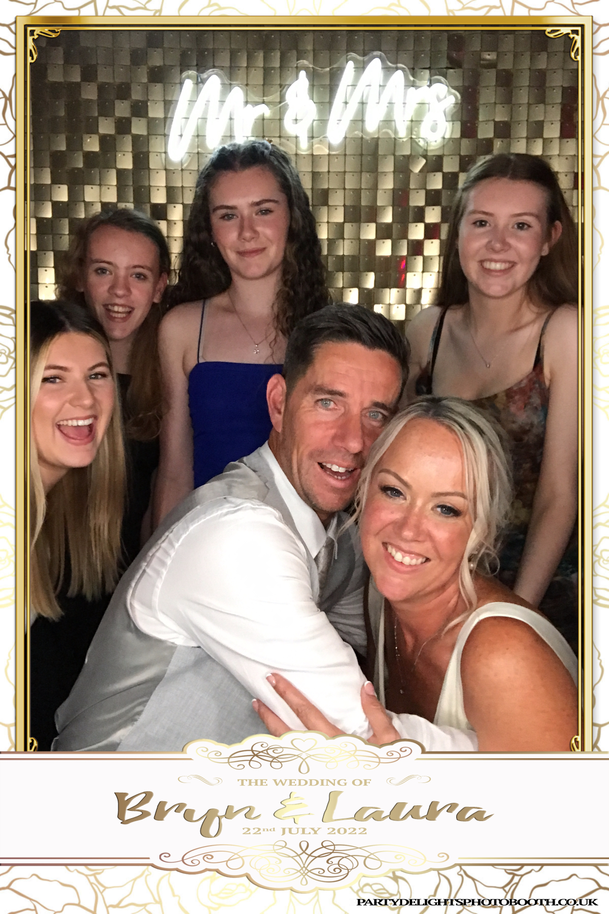 Bryn and Laura’s Wedding | View more photos from the event at gallery.partydelightsphotobooth.co.uk/u/PartyDelightsPhotoBooth/Bryn-and-Laura’s-Wedding